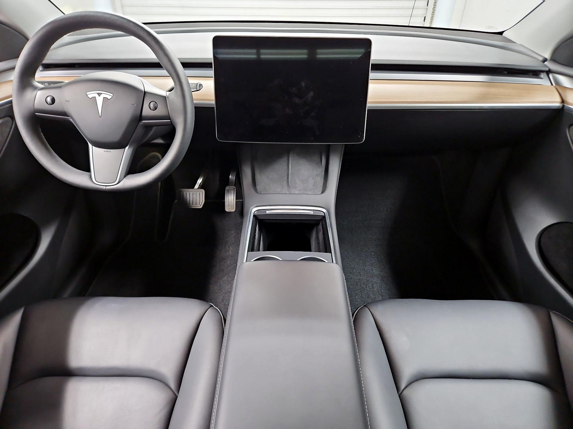 Thumbnail: 2023 Tesla Model Y - 9