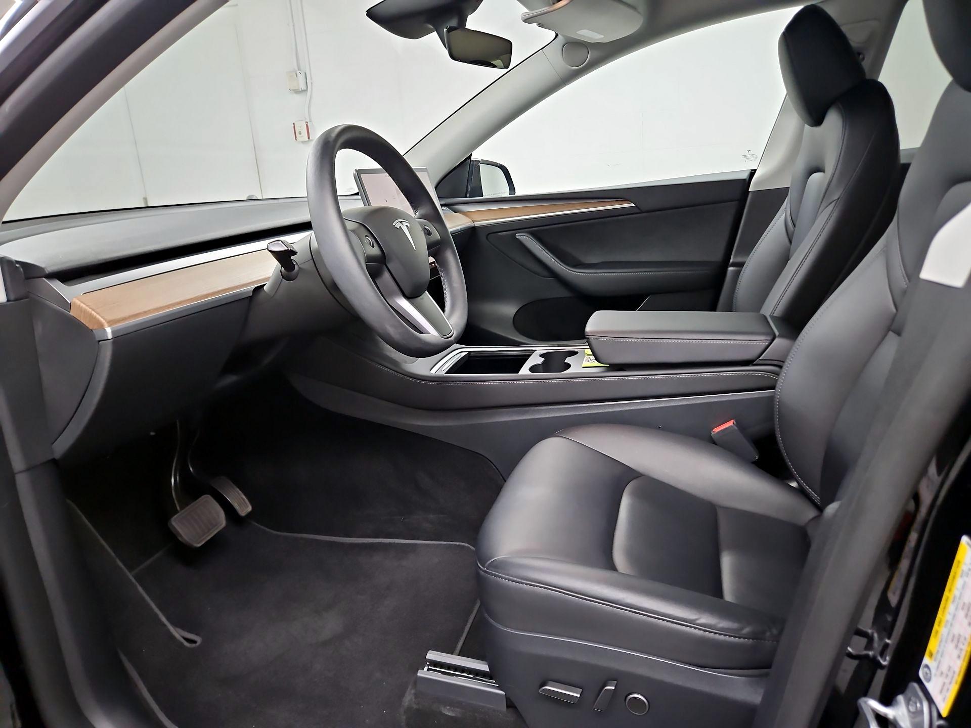 Thumbnail: 2023 Tesla Model Y - 11
