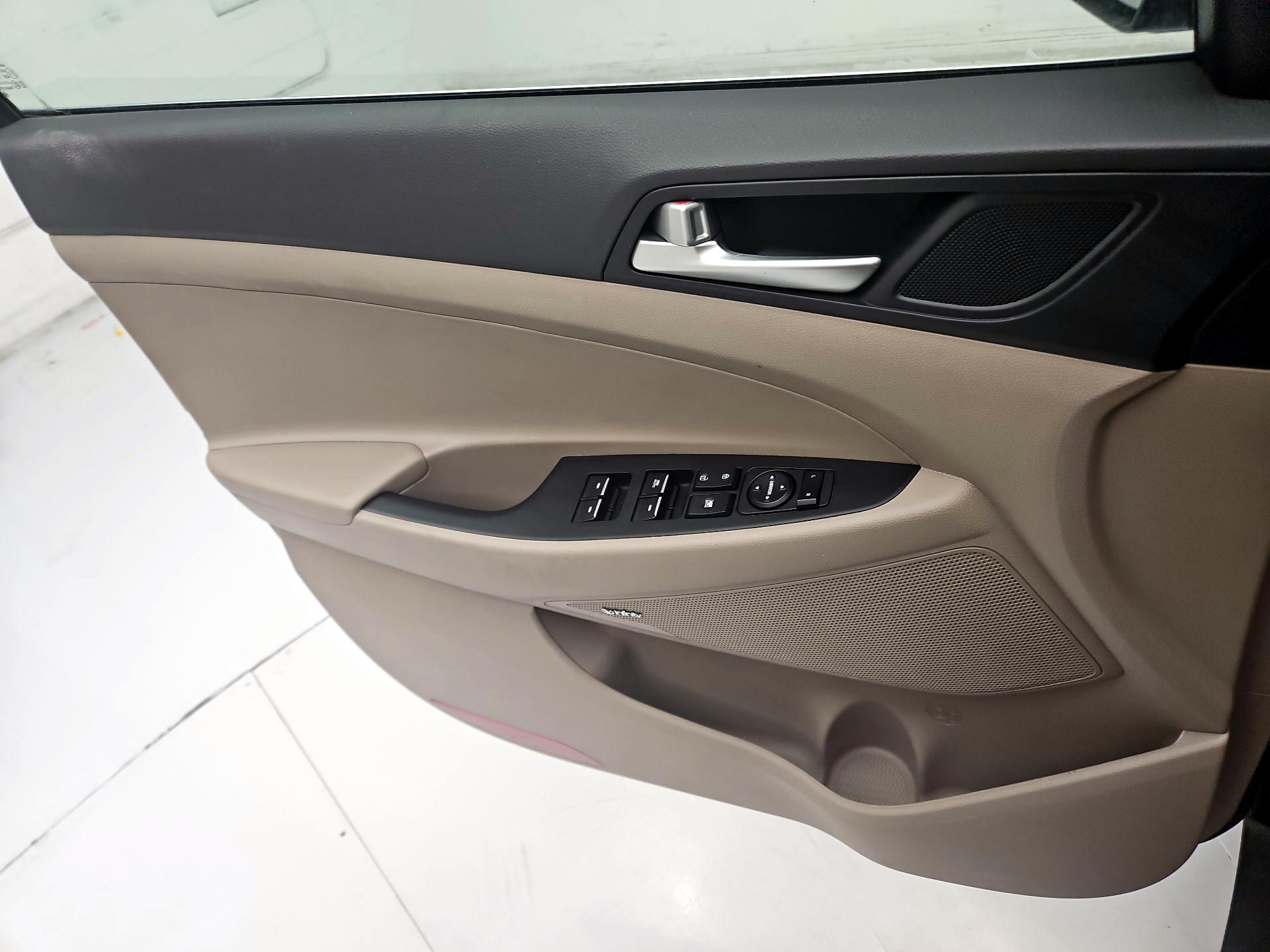 Thumbnail: 2020 Hyundai Tucson - 12
