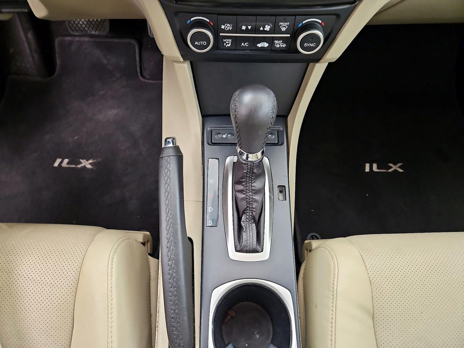 2017 Acura ILX Technology Plus - Photo 19