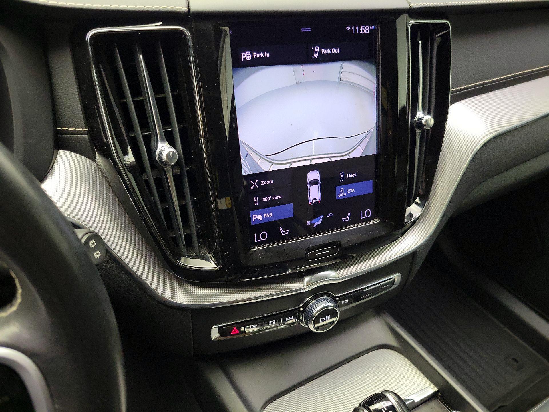Thumbnail: 2021 Volvo XC60 - 15