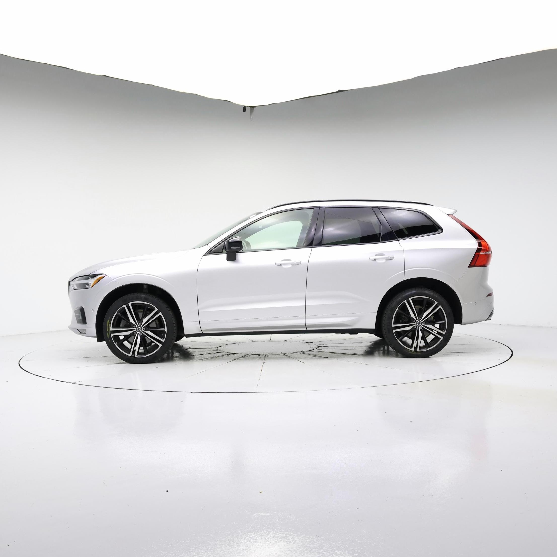 Thumbnail: 2021 Volvo XC60 - 3