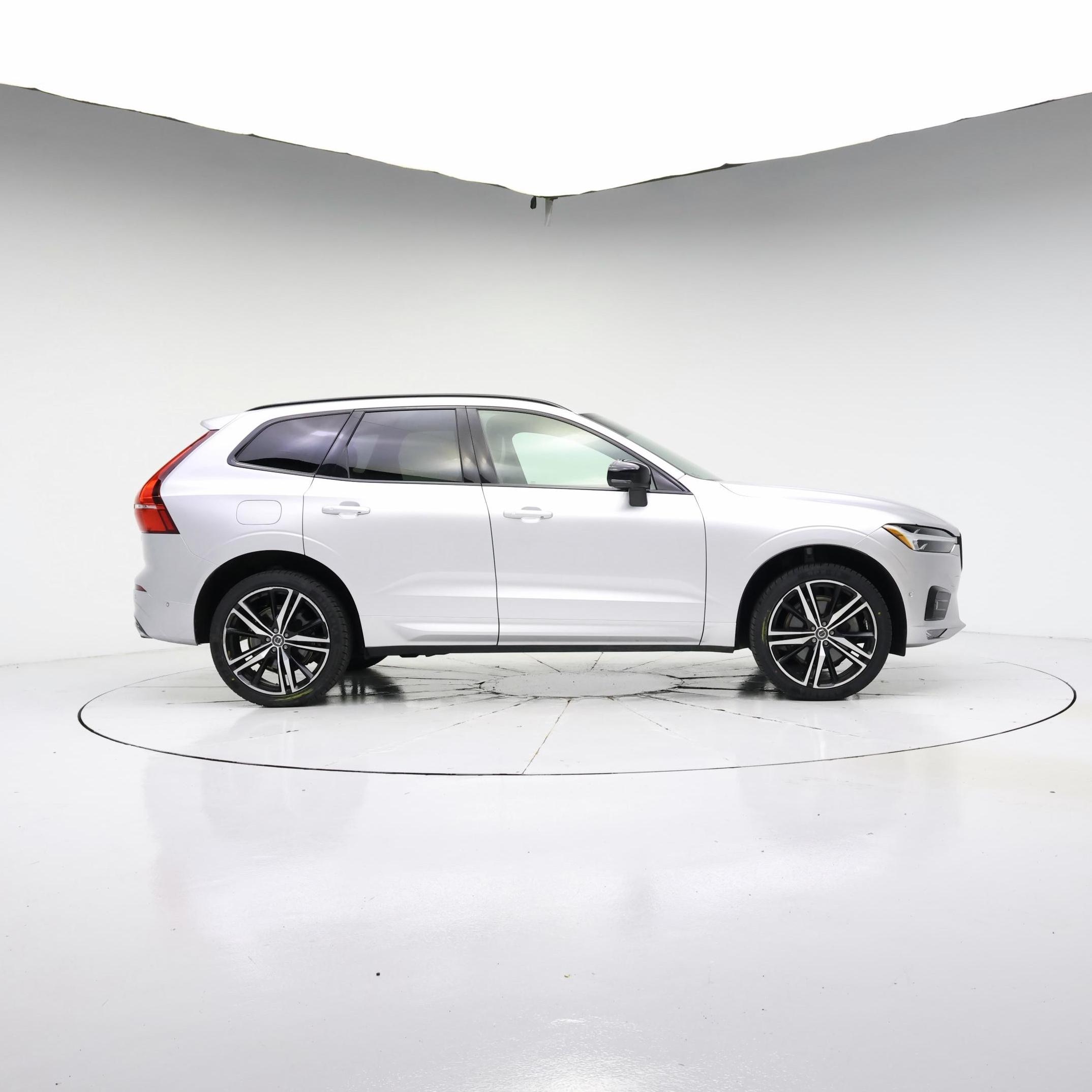Thumbnail: 2021 Volvo XC60 - 7