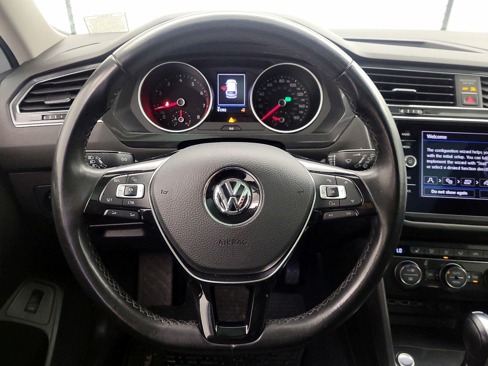 Thumbnail: 2018 Volkswagen Tiguan - 10
