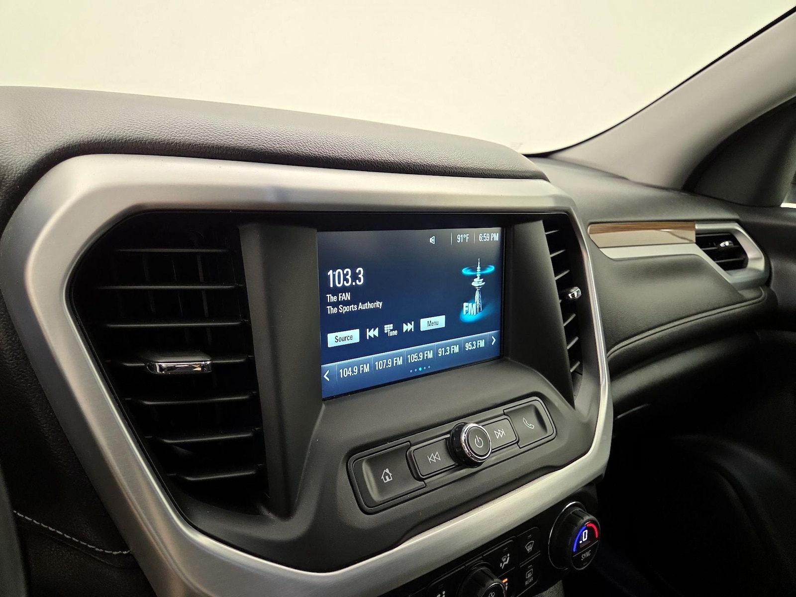 2017 GMC Acadia SLE-2 - Photo 16