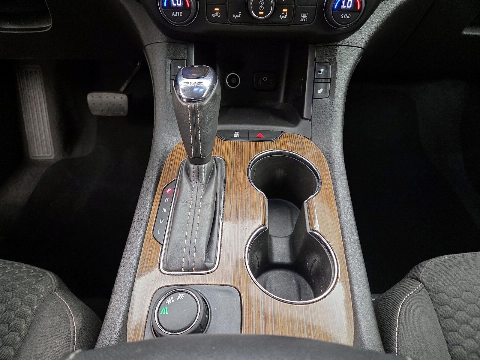 2017 GMC Acadia SLE-2 - Photo 18