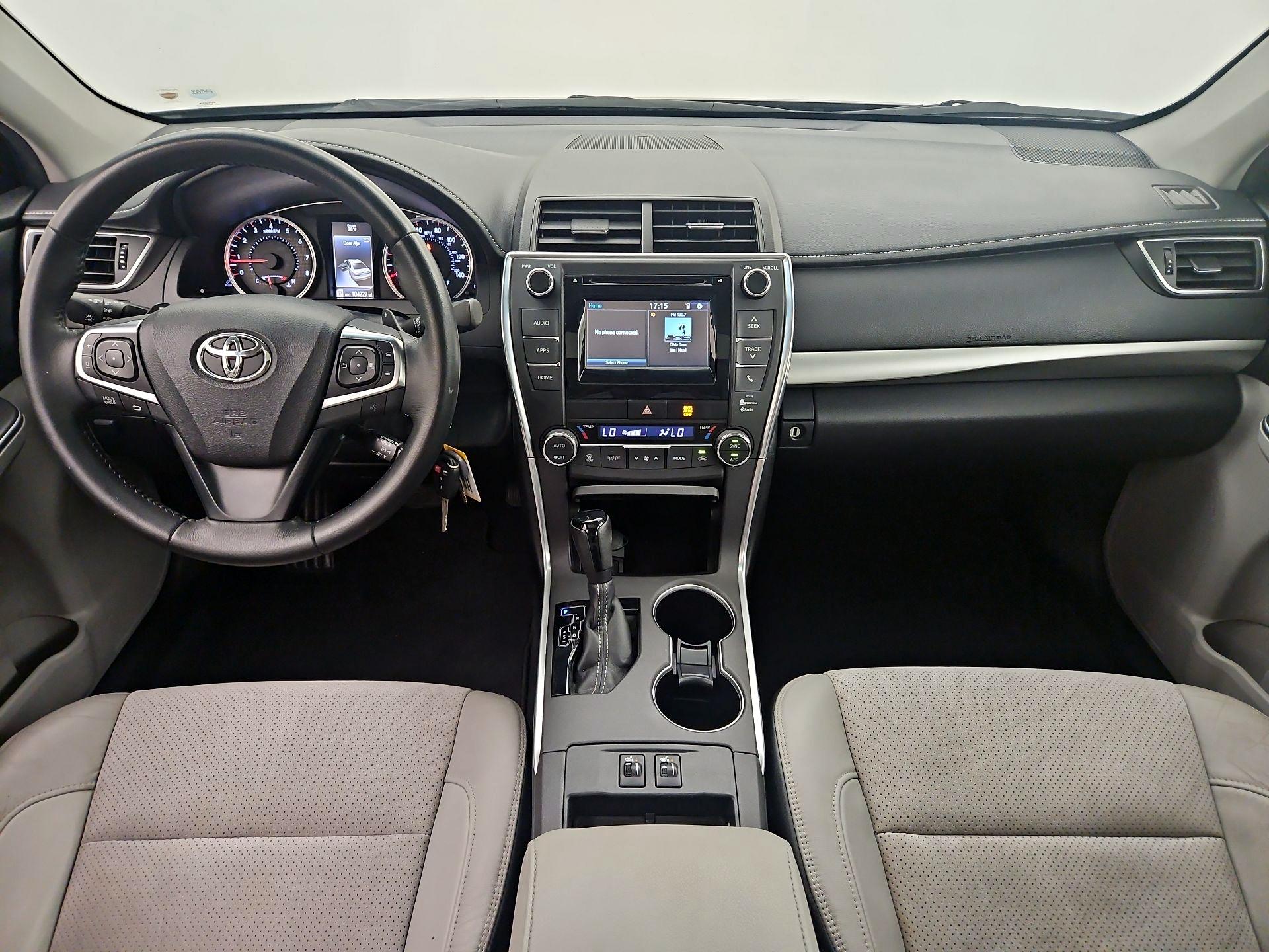 Thumbnail: 2015 Toyota Camry - 9