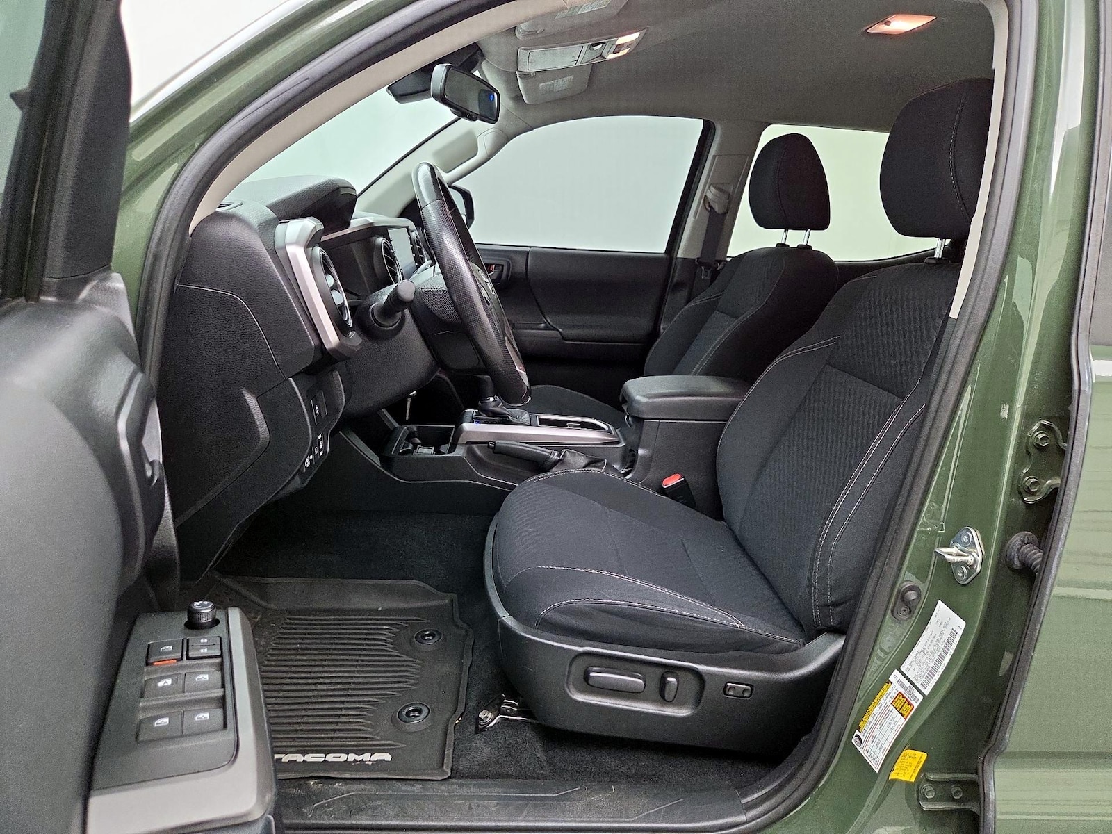 2021 Toyota Tacoma SR5 - Photo 12