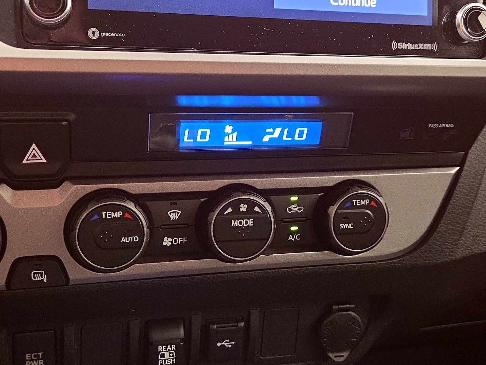 2021 Toyota Tacoma SR5 - Photo 18