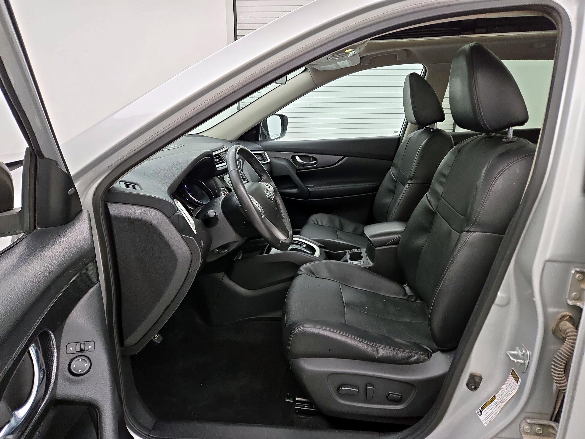 Thumbnail: 2016 Nissan Rogue - 11