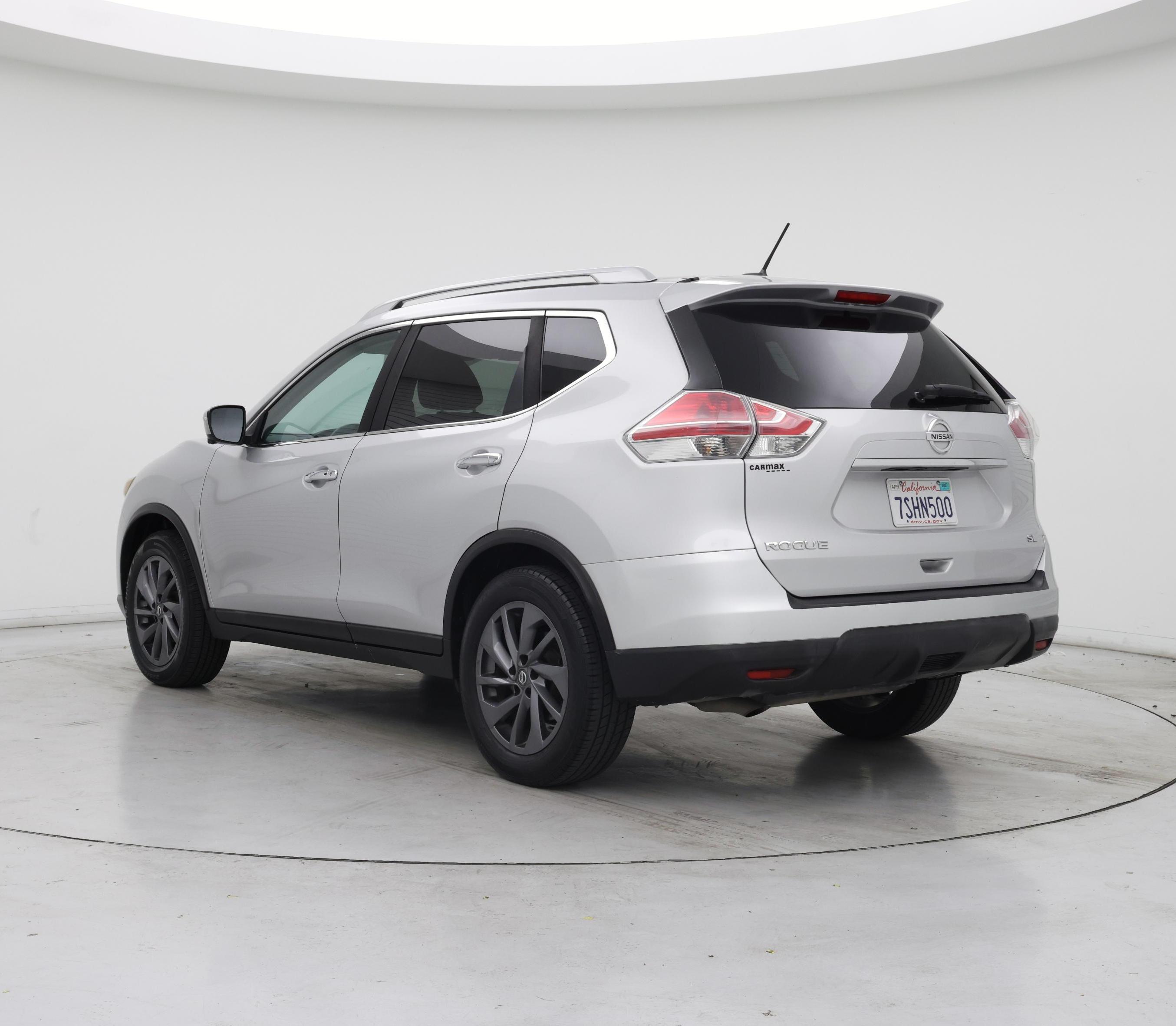 Thumbnail: 2016 Nissan Rogue - 2