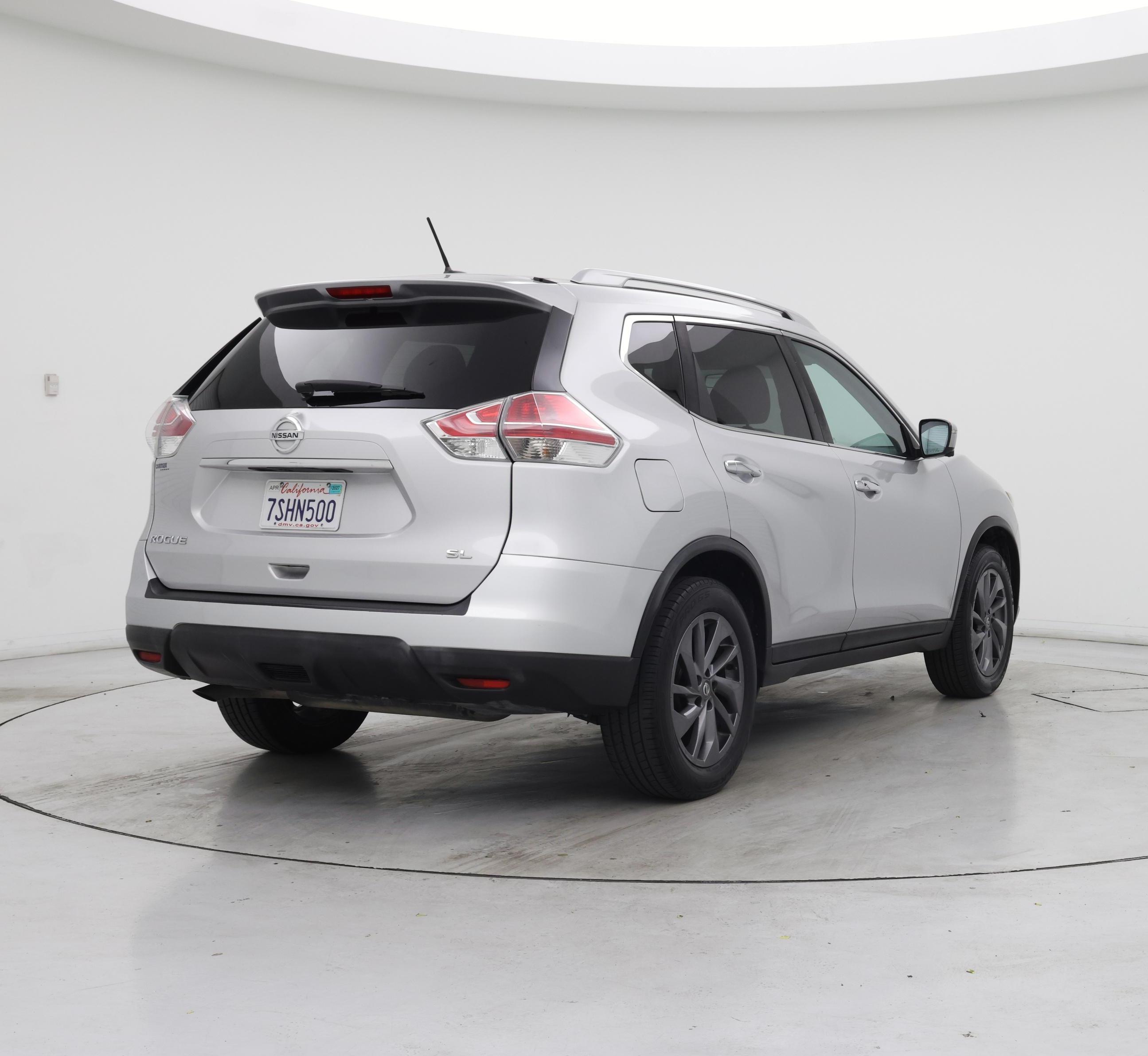 Thumbnail: 2016 Nissan Rogue - 8
