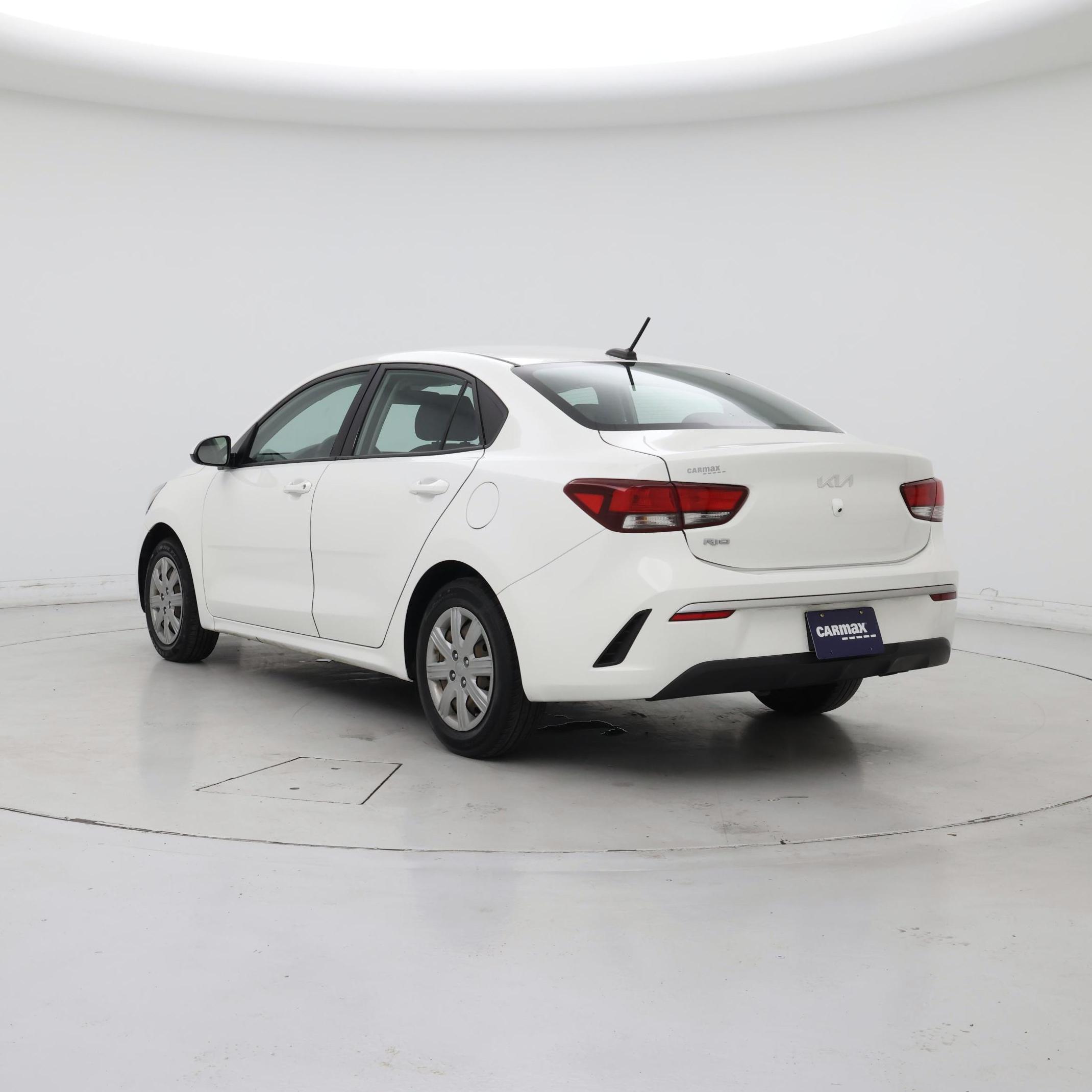 Thumbnail: 2022 Kia Rio - 2