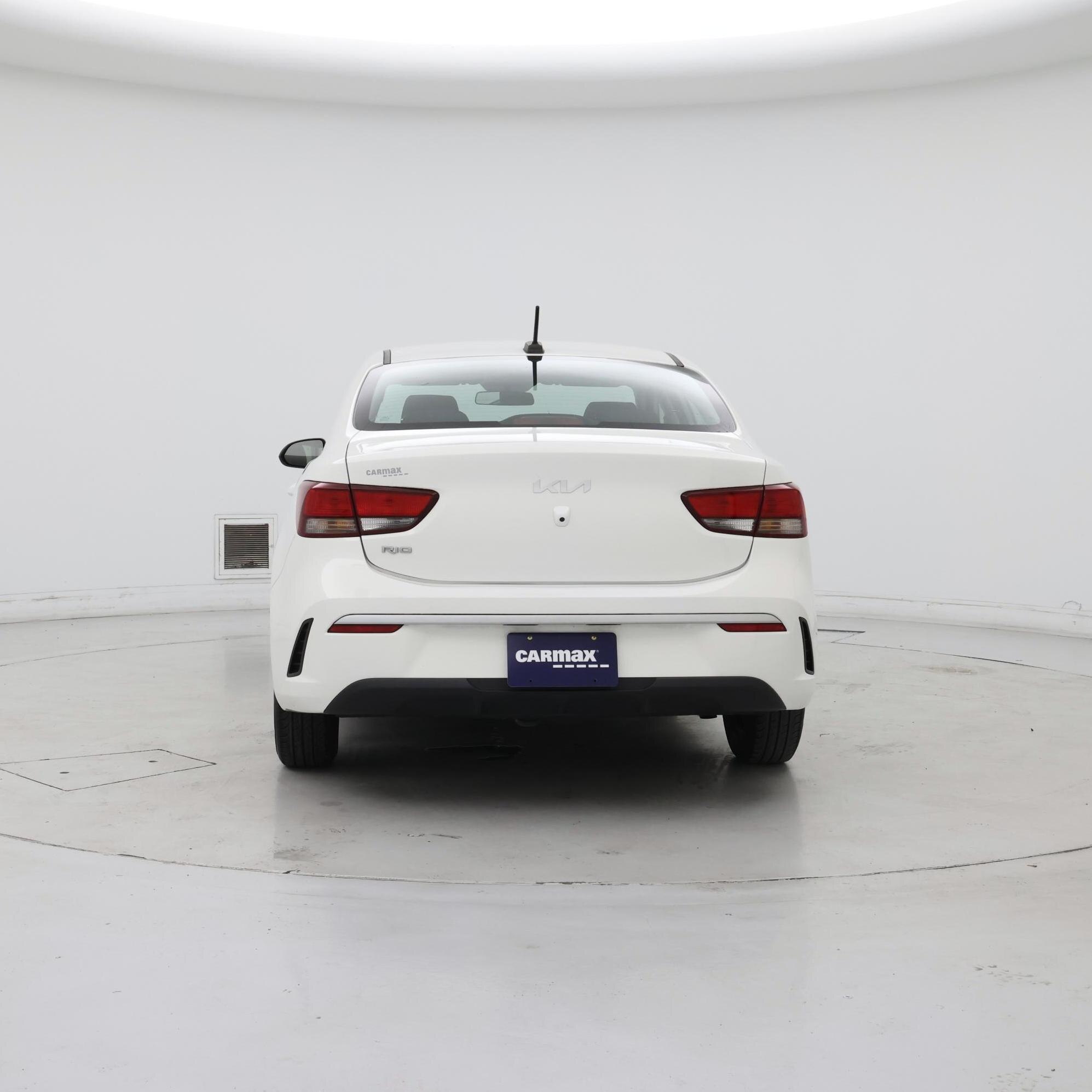 Thumbnail: 2022 Kia Rio - 6