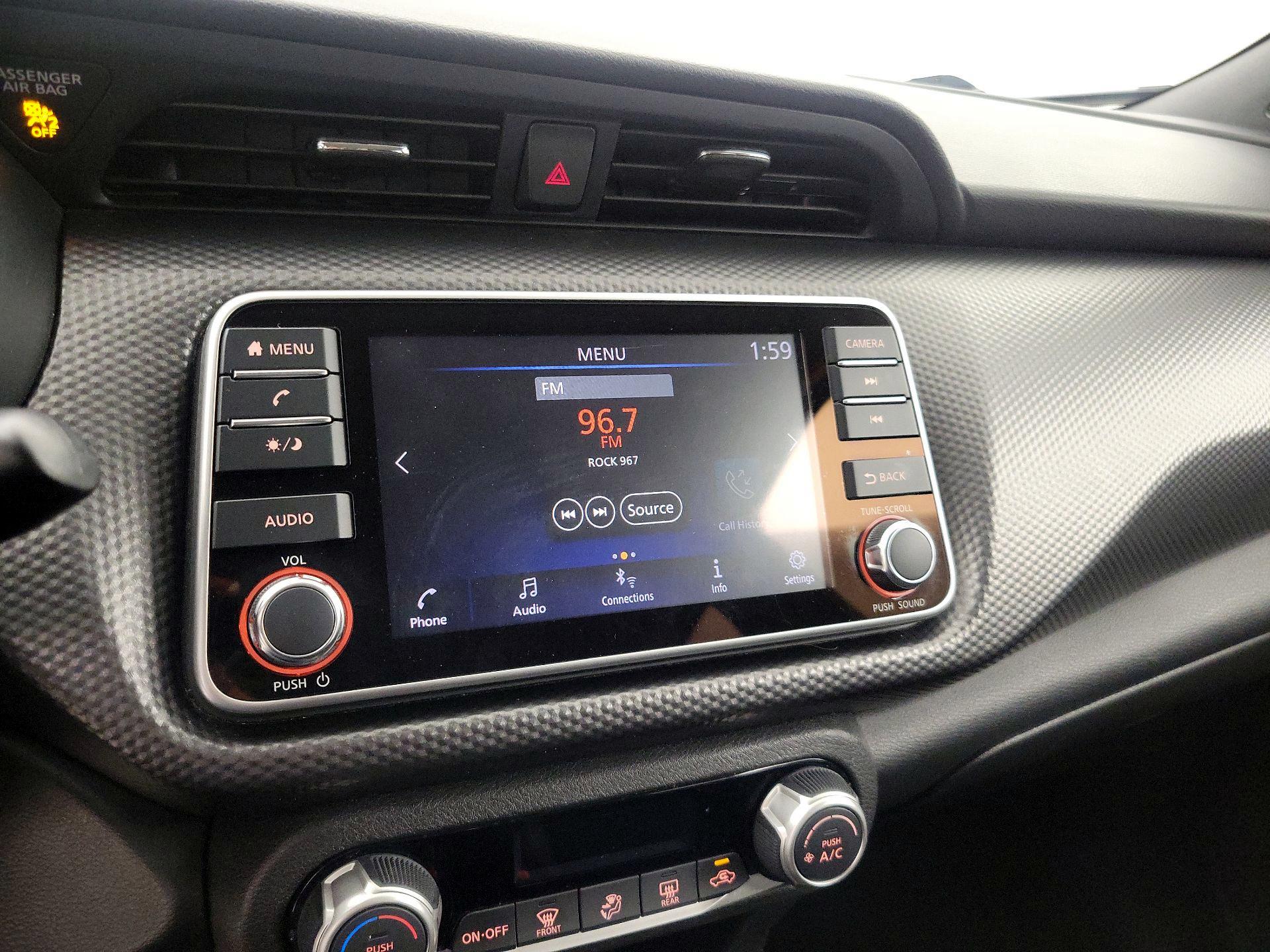 Thumbnail: 2019 Nissan Kicks - 14