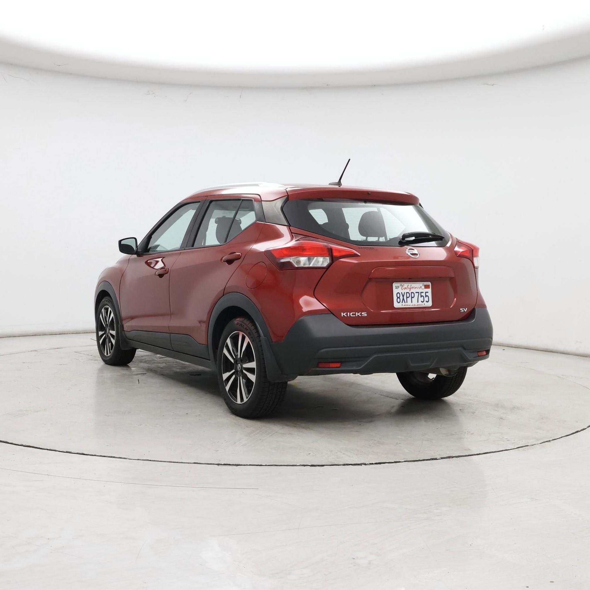 Thumbnail: 2019 Nissan Kicks - 2