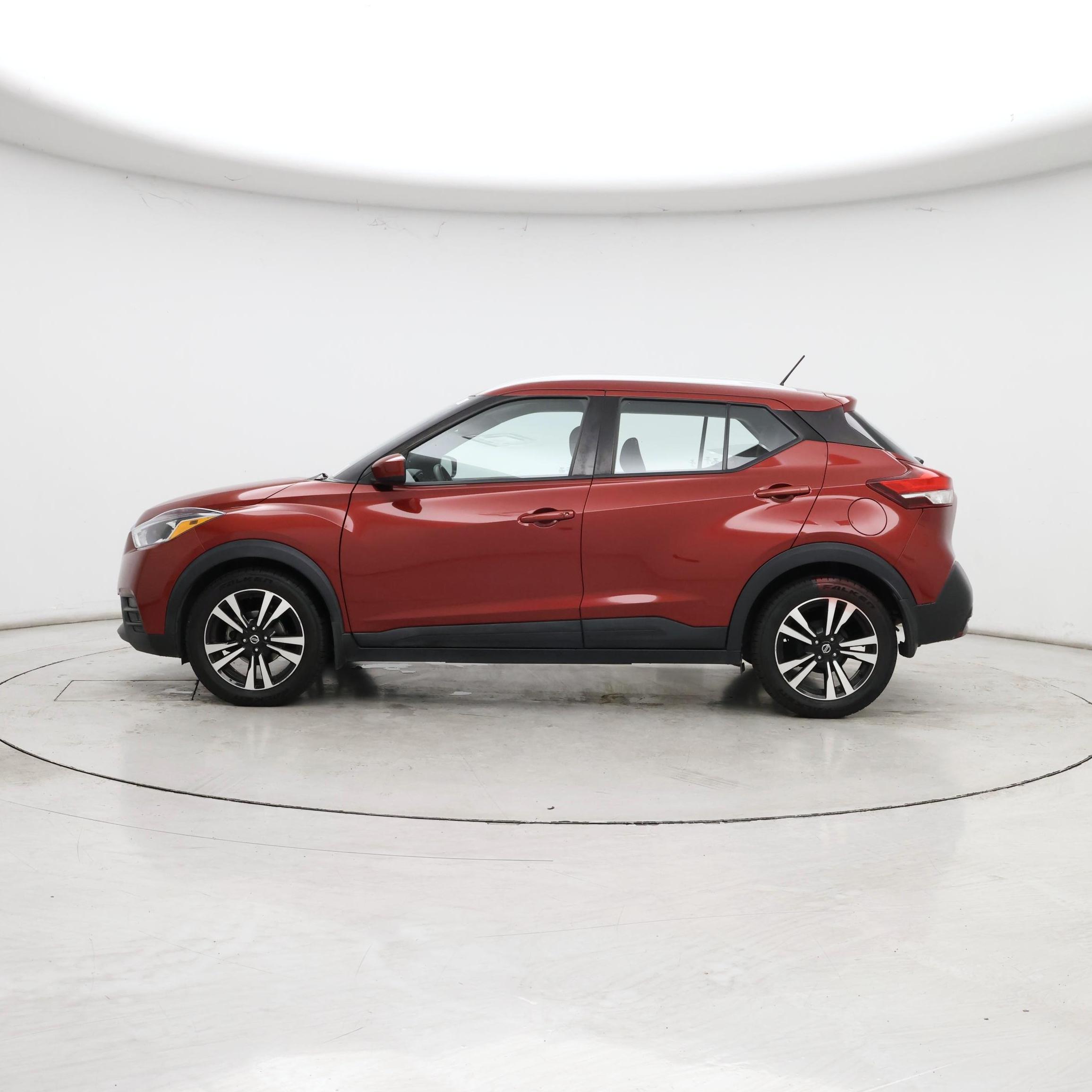Thumbnail: 2019 Nissan Kicks - 3