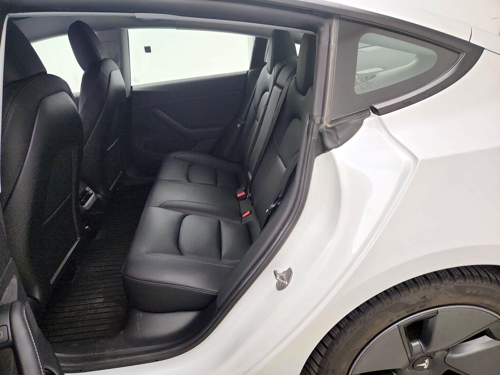 Thumbnail: 2021 Tesla Model 3 - 18