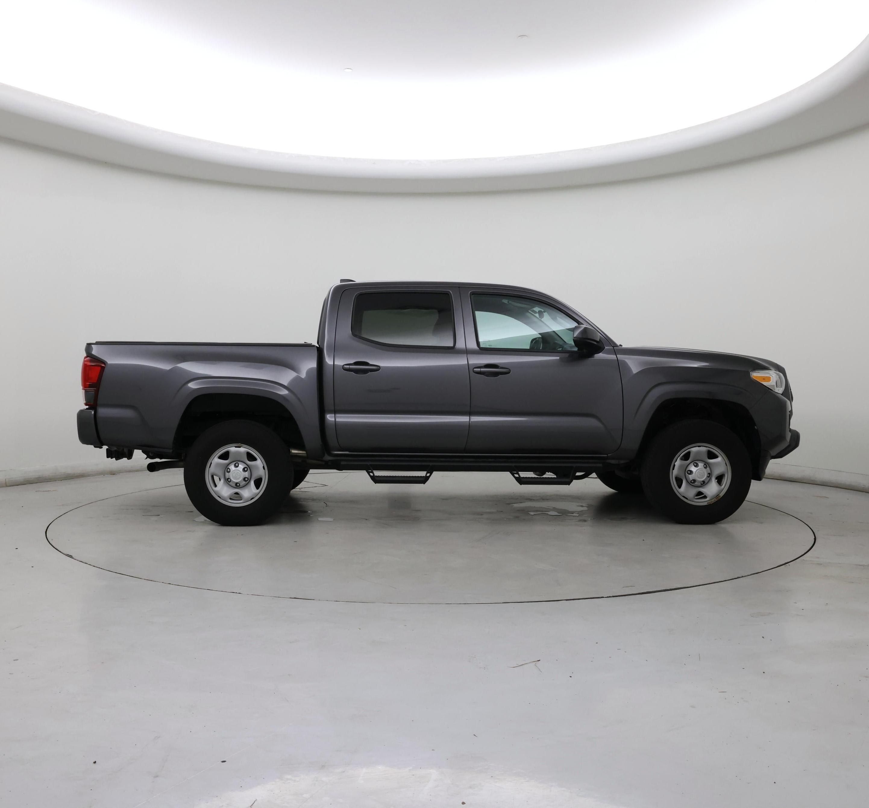 Thumbnail: 2022 Toyota Tacoma - 7