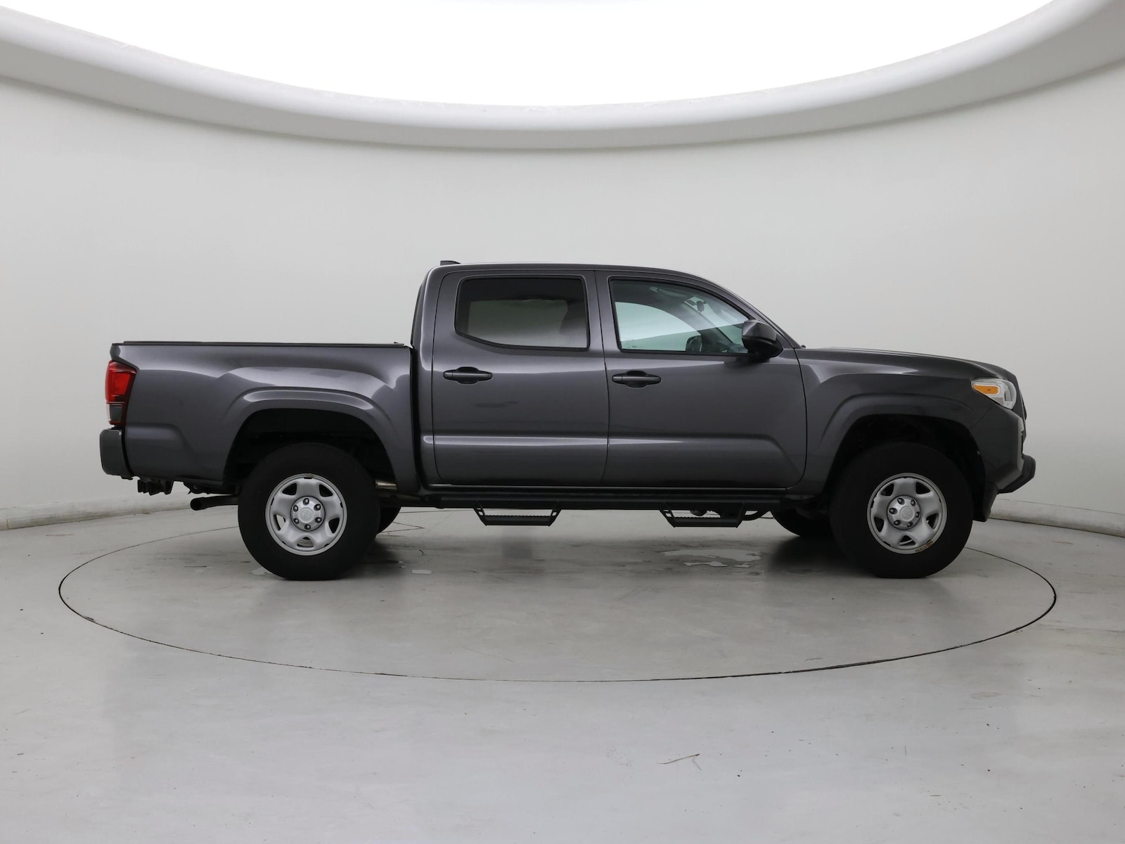 2022 Toyota Tacoma SR - Photo 8