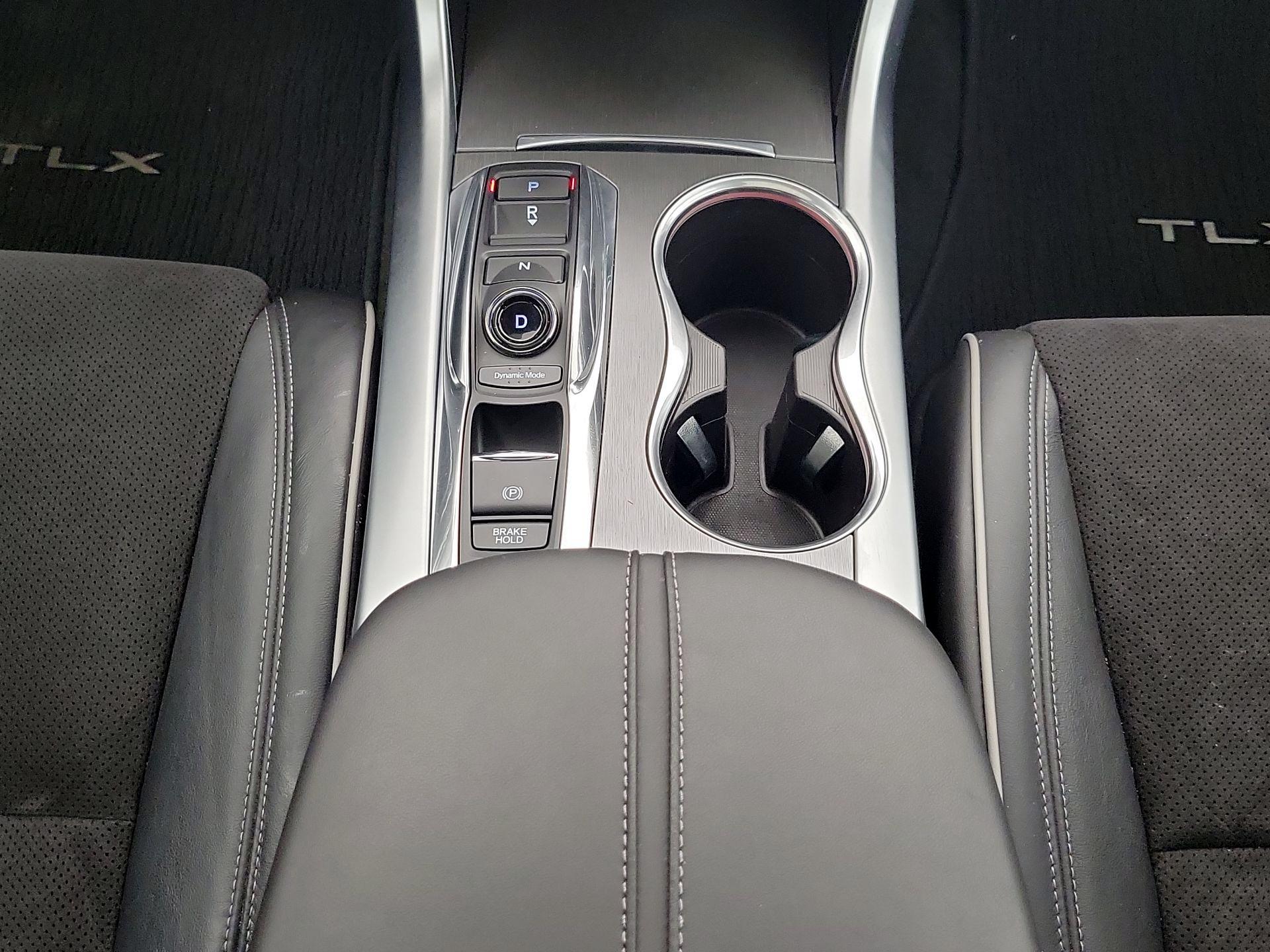 Thumbnail: 2018 Acura TLX - 18