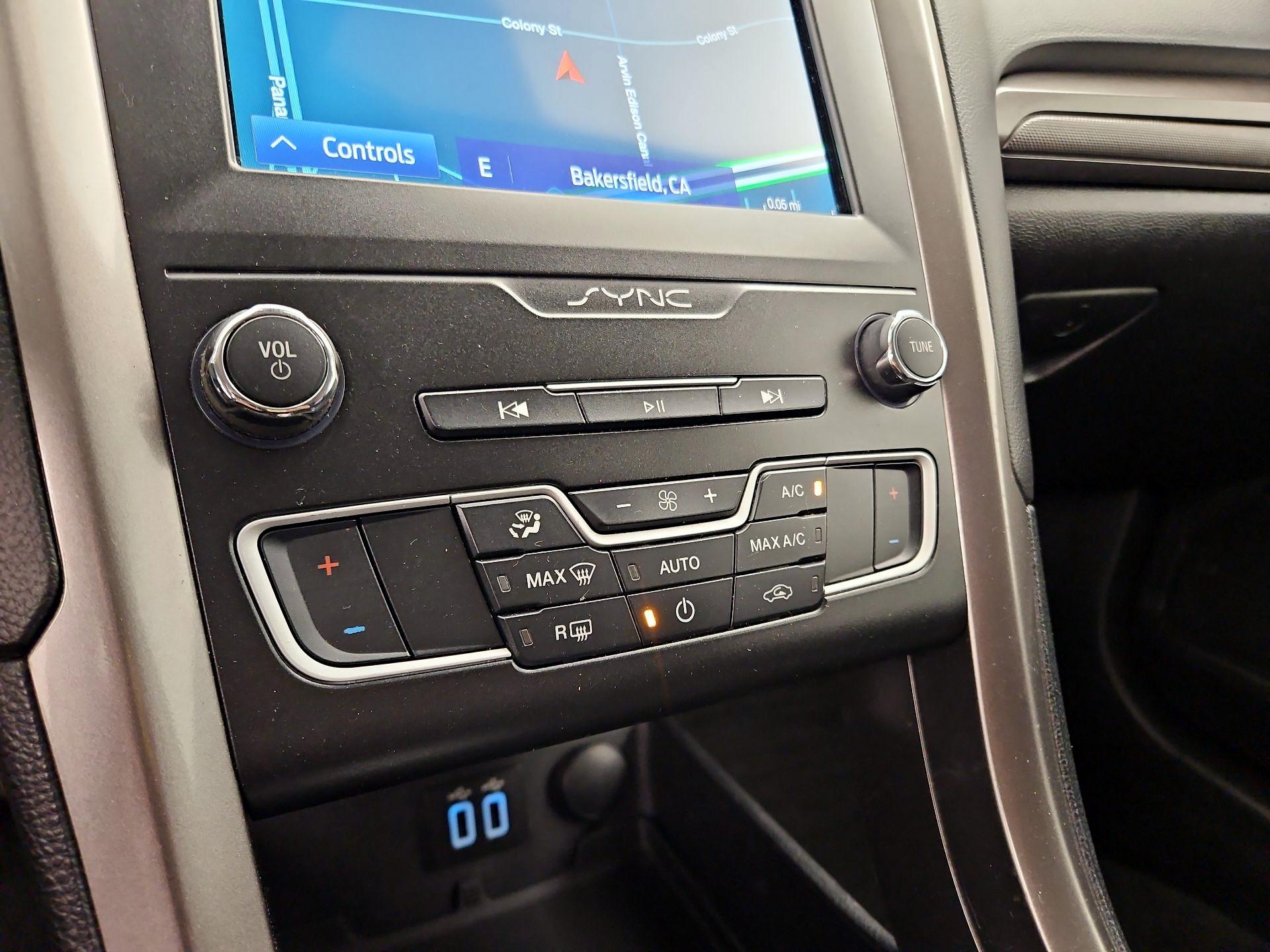 Thumbnail: 2019 Ford Fusion - 14