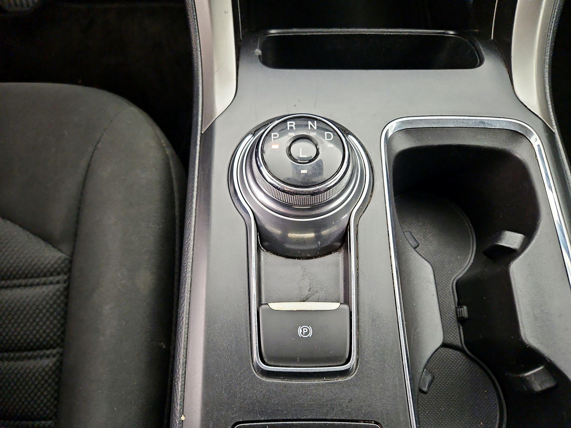 Thumbnail: 2019 Ford Fusion - 15