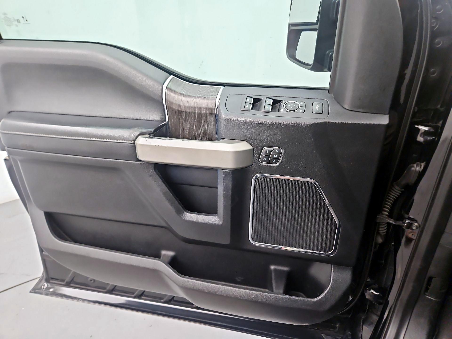 Thumbnail: 2021 Ford F-350 - 10