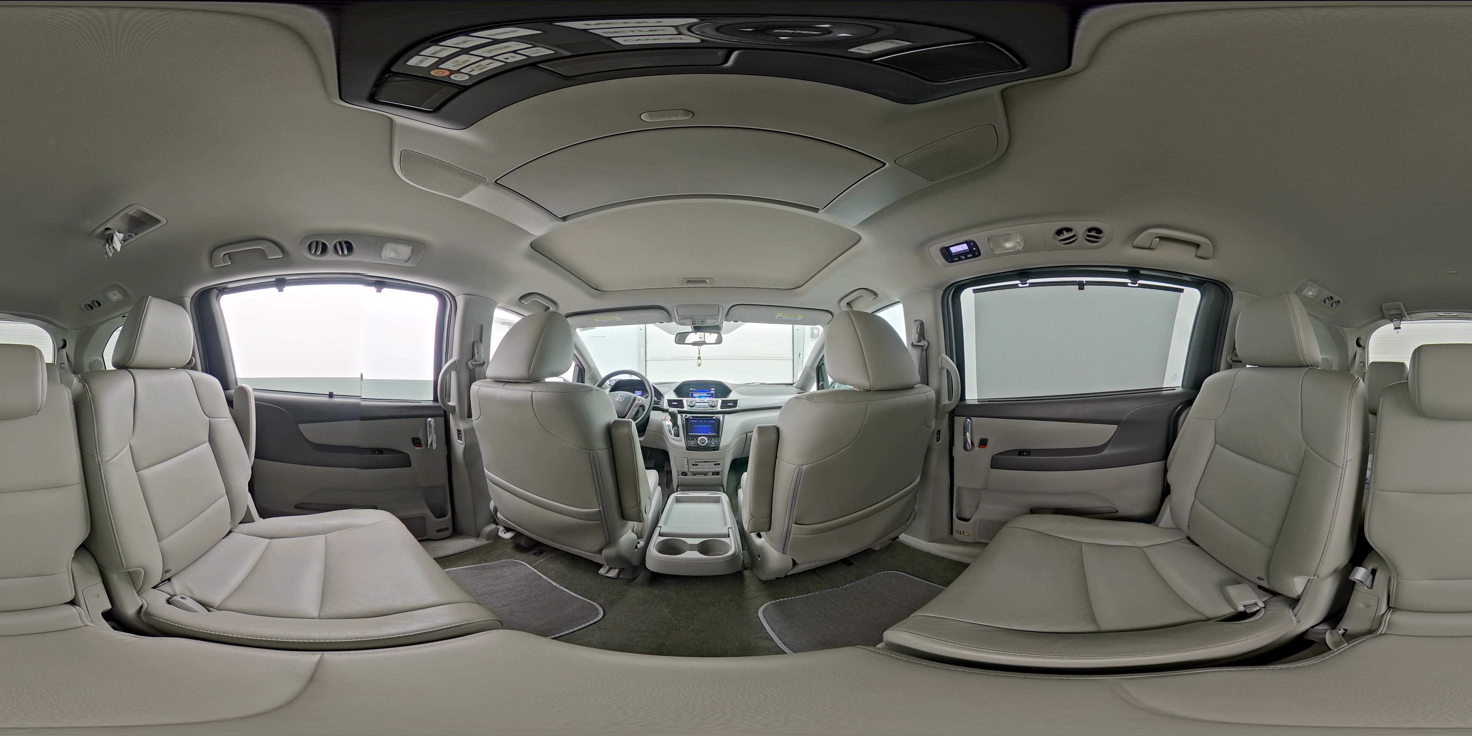 2016 Honda Odyssey Touring Elite - Photo 29