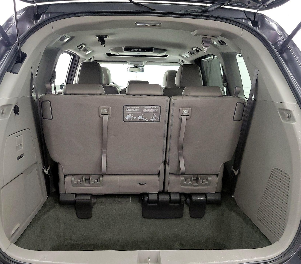 Trunk/Cargo (Seats Up)