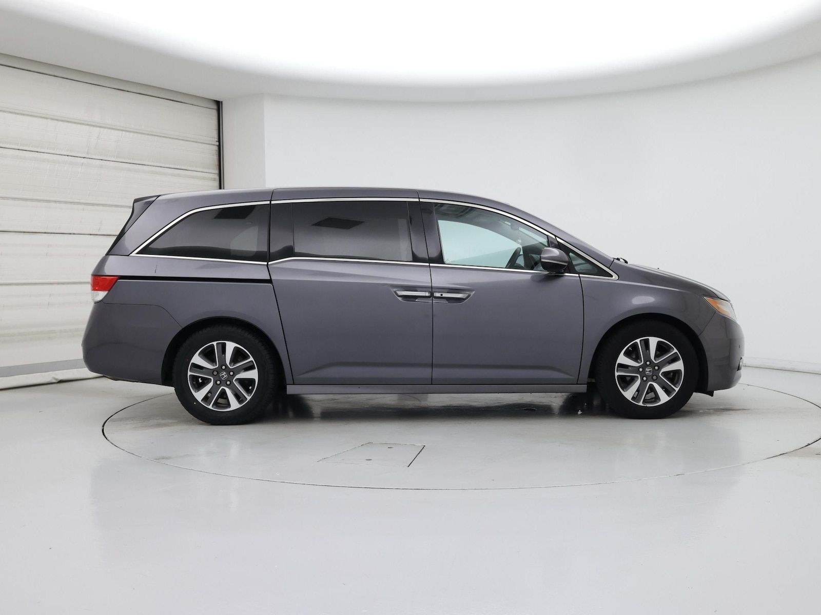 2016 Honda Odyssey Touring Elite - Photo 8