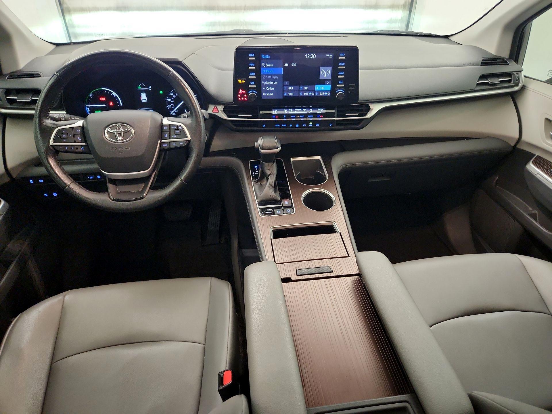Thumbnail: 2021 Toyota Sienna - 9