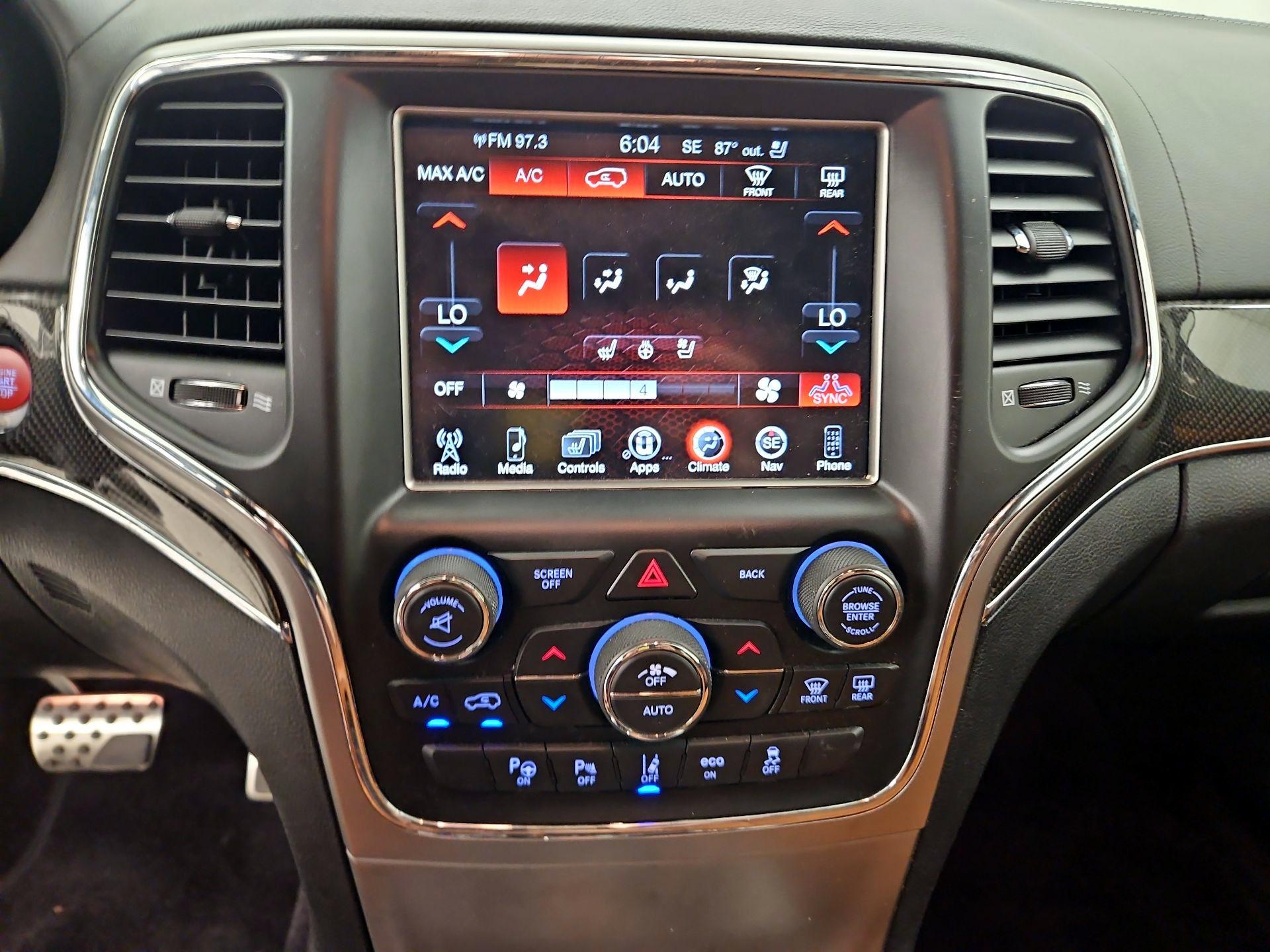 Thumbnail: 2017 Jeep Grand Cherokee - 17
