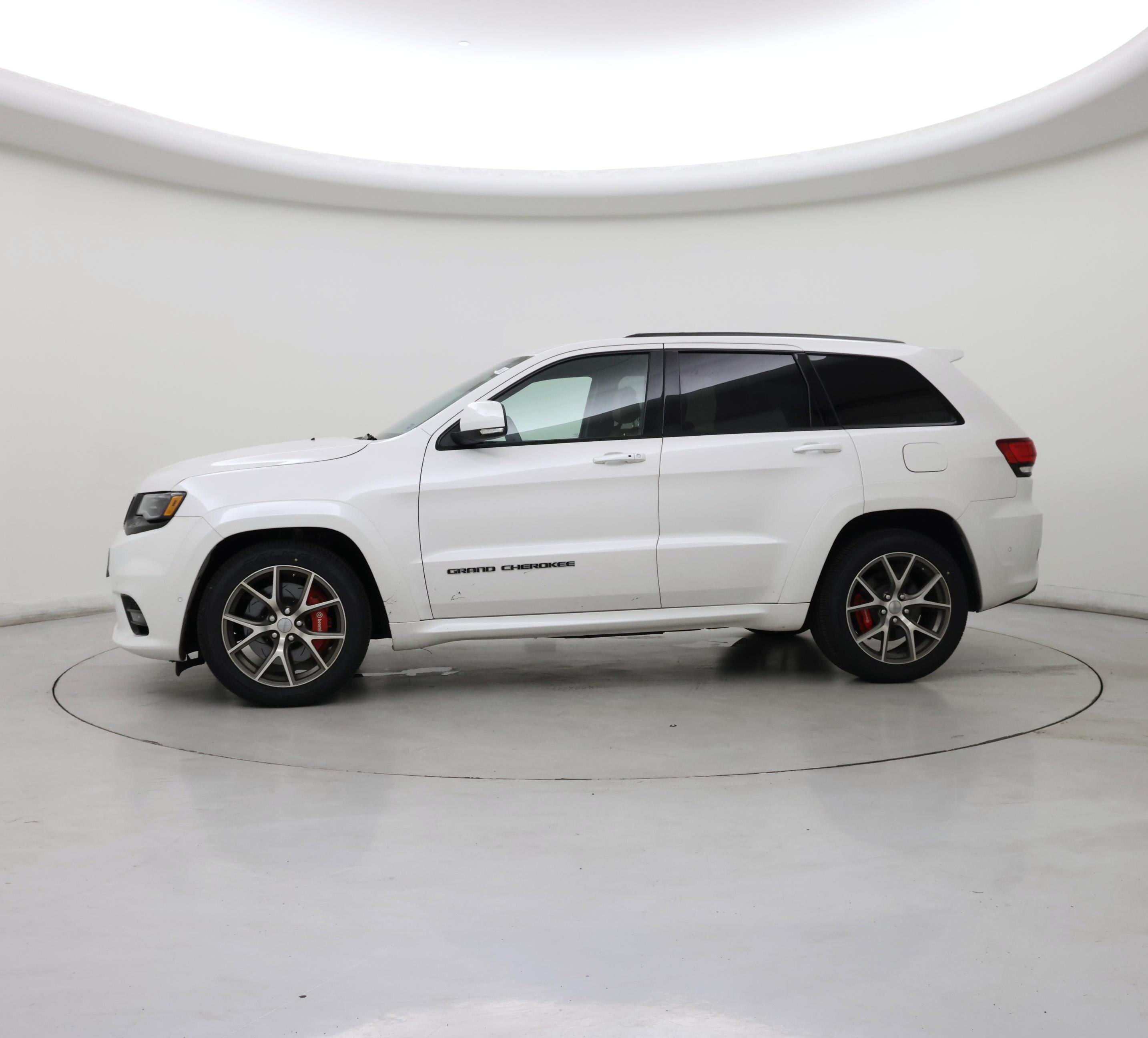 Thumbnail: 2017 Jeep Grand Cherokee - 3