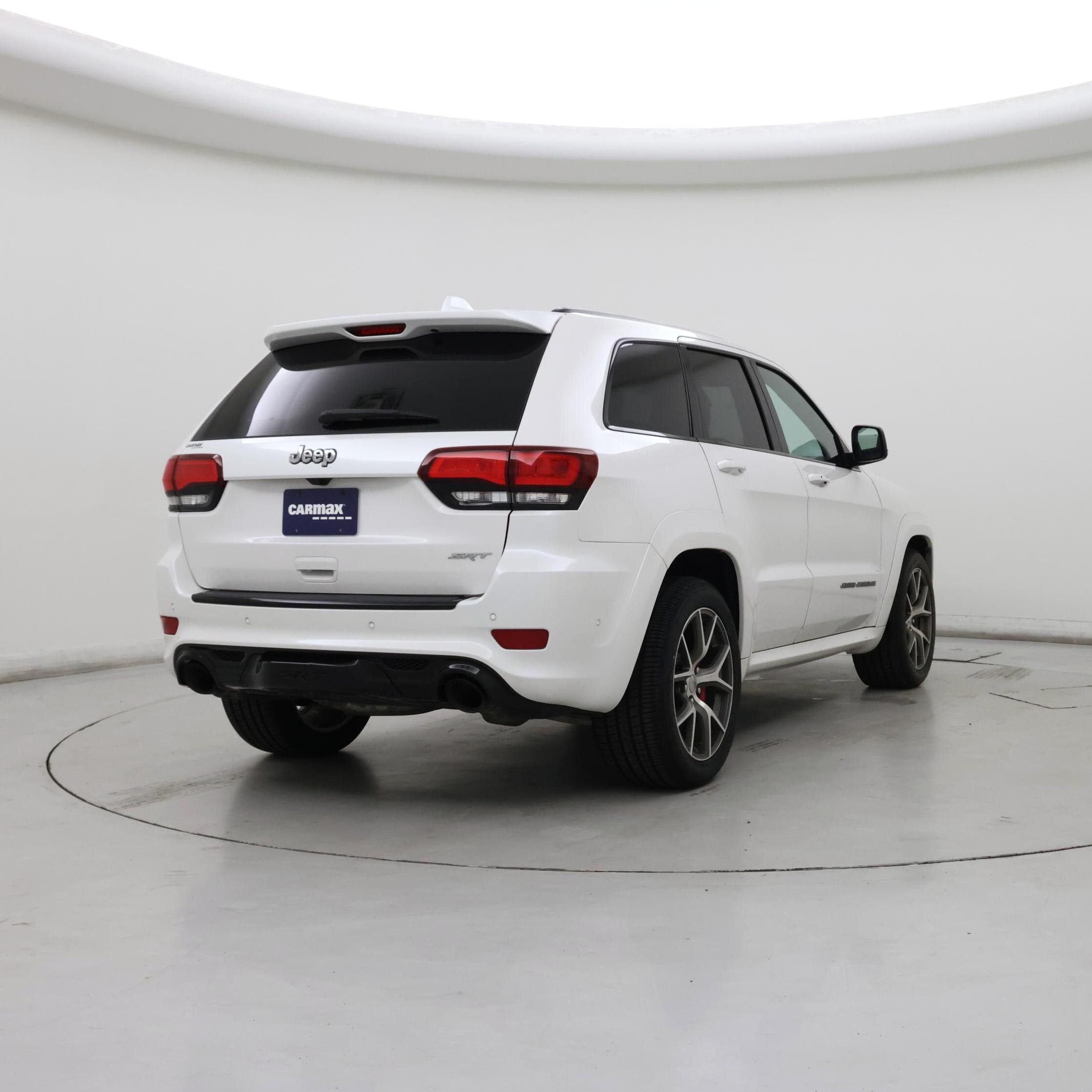 Thumbnail: 2017 Jeep Grand Cherokee - 8