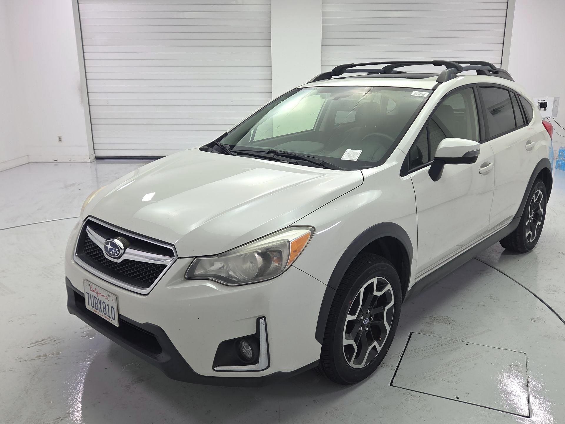 Thumbnail: 2016 Subaru XV Crosstrek - 3