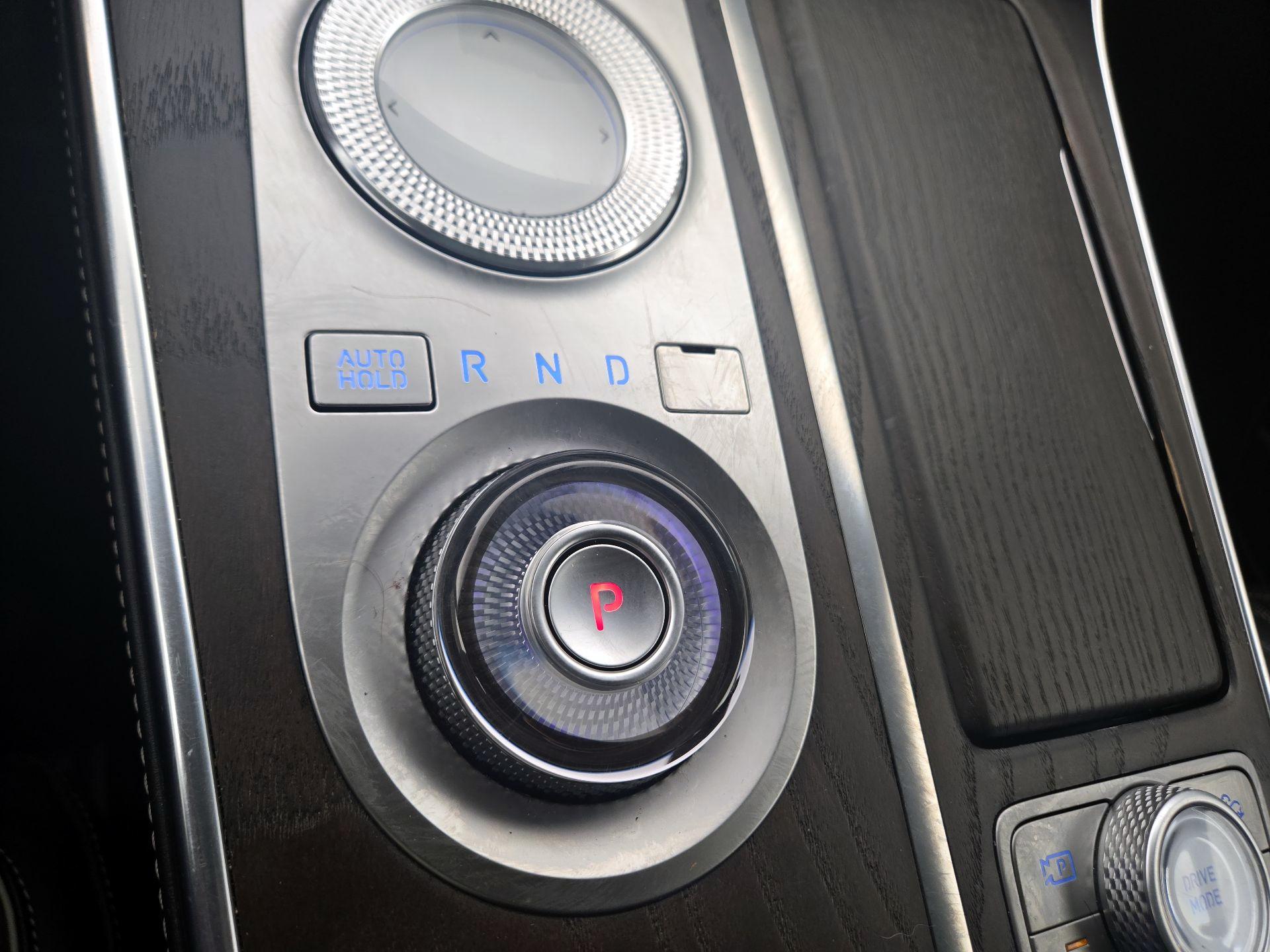 Thumbnail: 2022 Genesis GV80 - 18