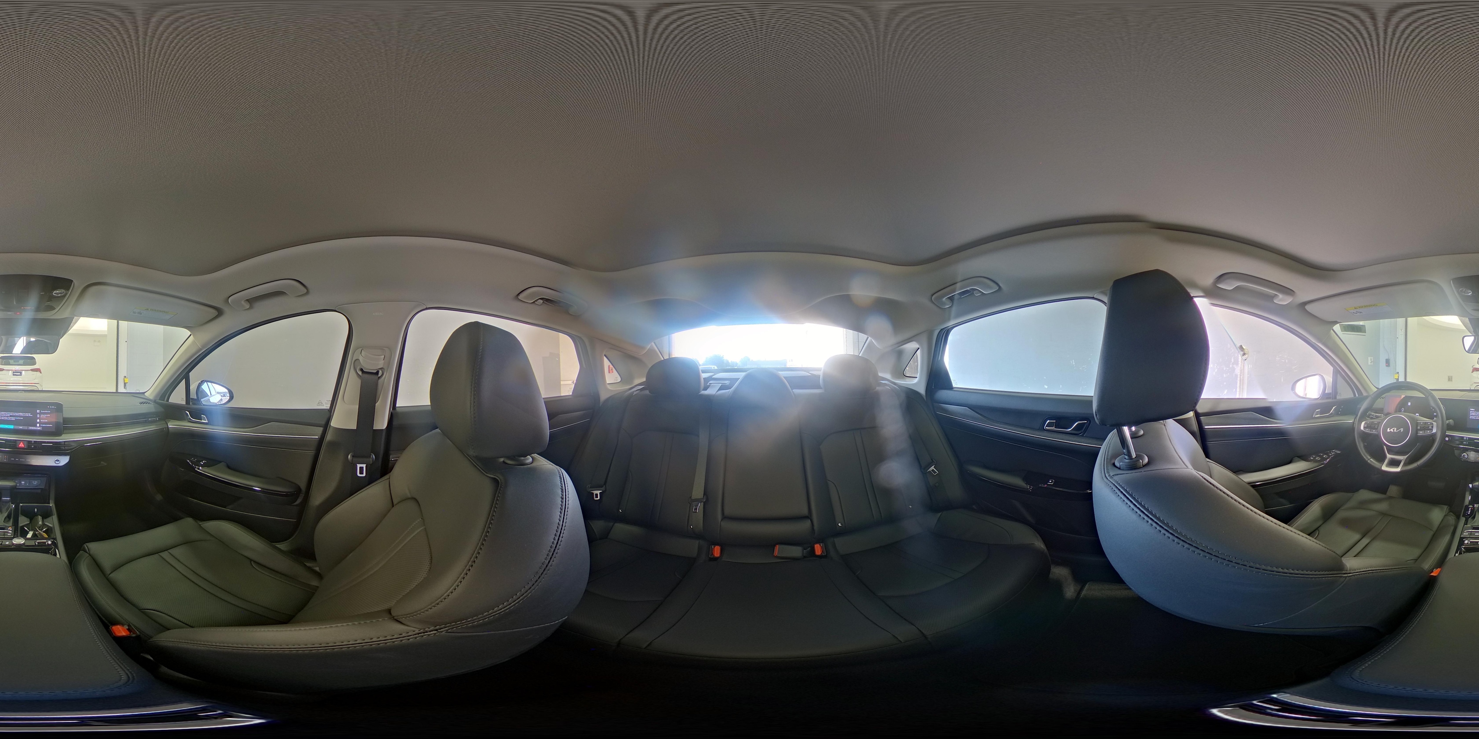 2025 Kia K5 EX - Photo 25
