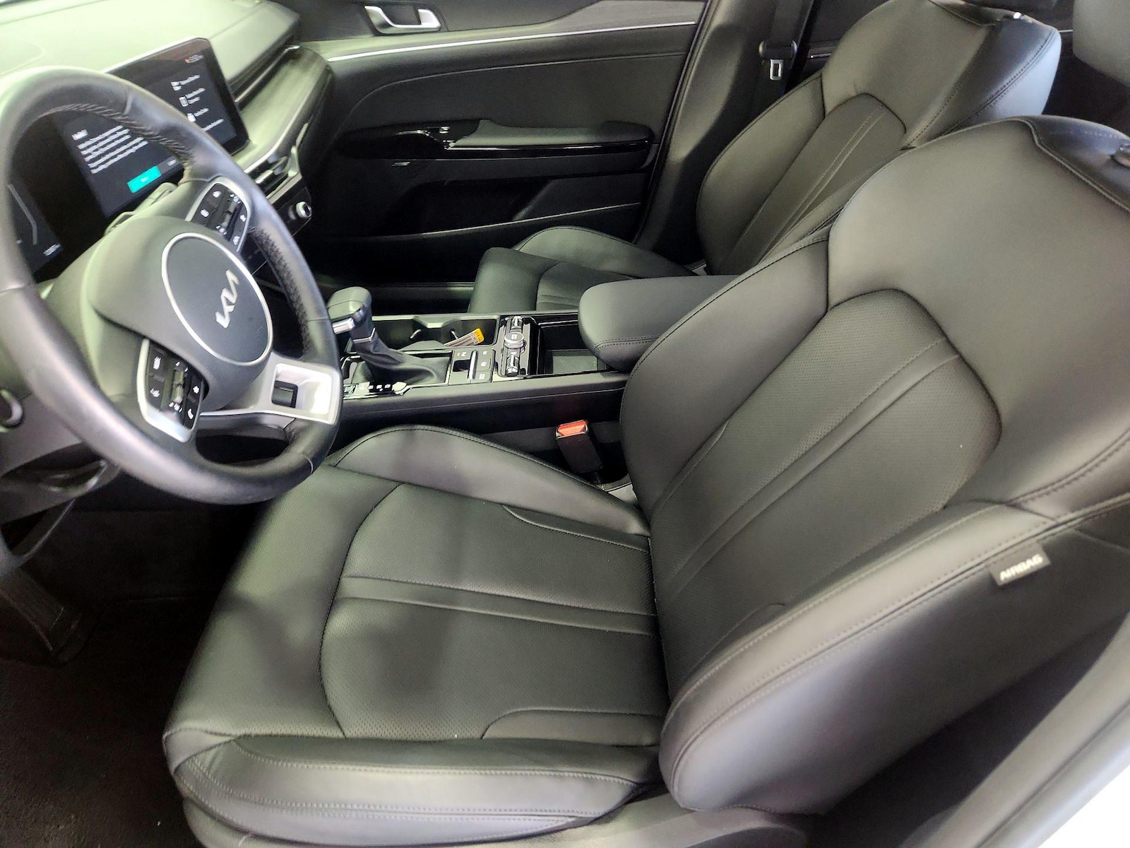 2025 Kia K5 EX - Photo 12