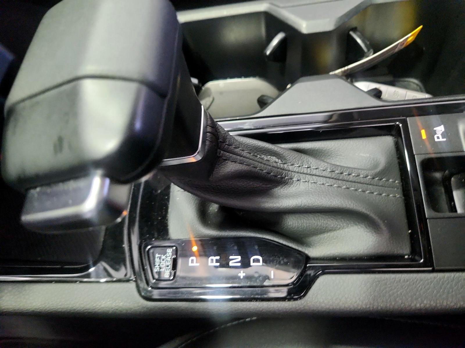 2025 Kia K5 EX - Photo 18