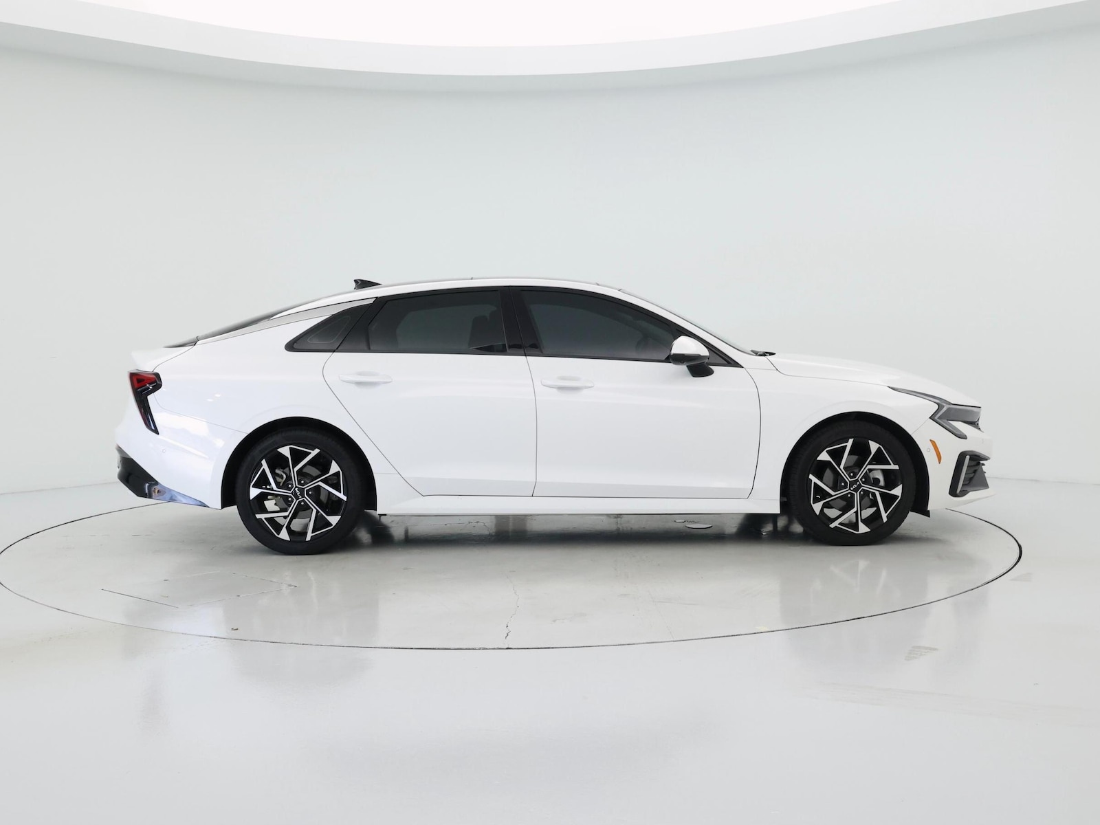 2025 Kia K5 EX - Photo 8