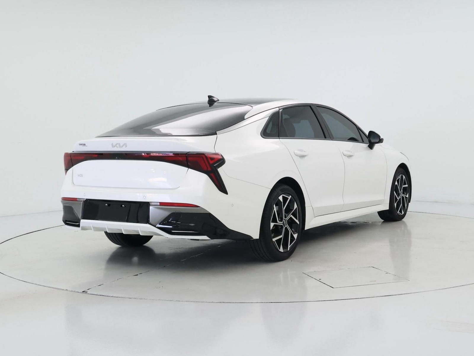 2025 Kia K5 EX - Photo 9