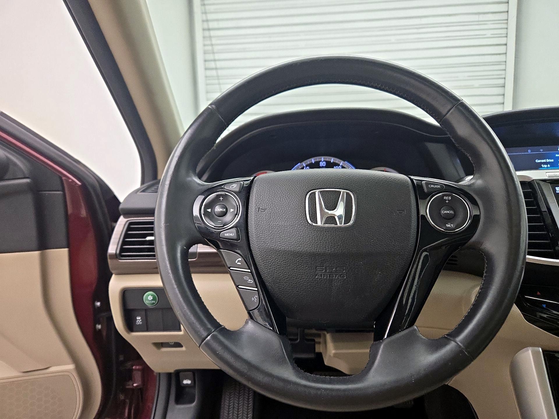 Thumbnail: 2016 Honda Accord - 10