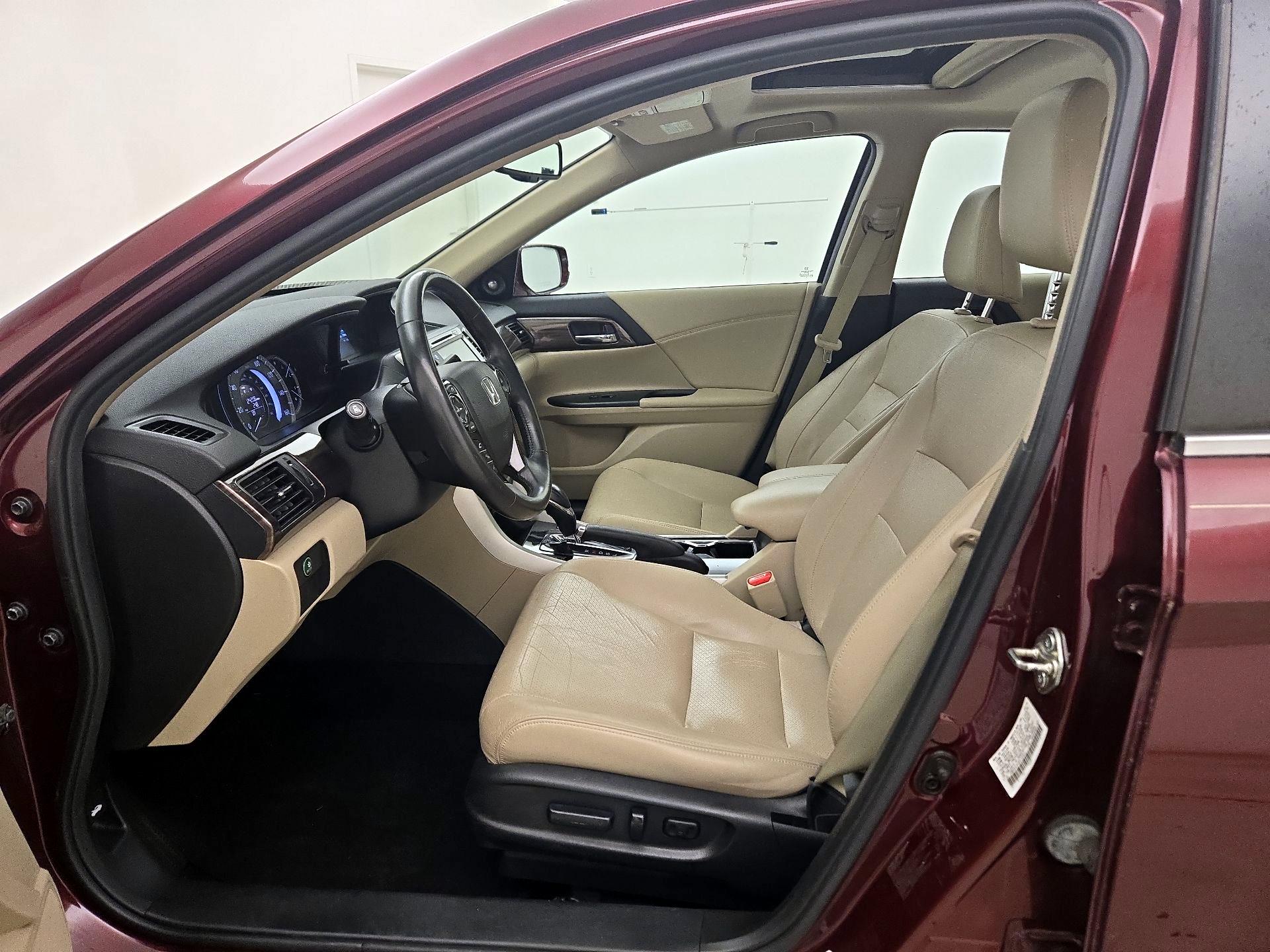 Thumbnail: 2016 Honda Accord - 11