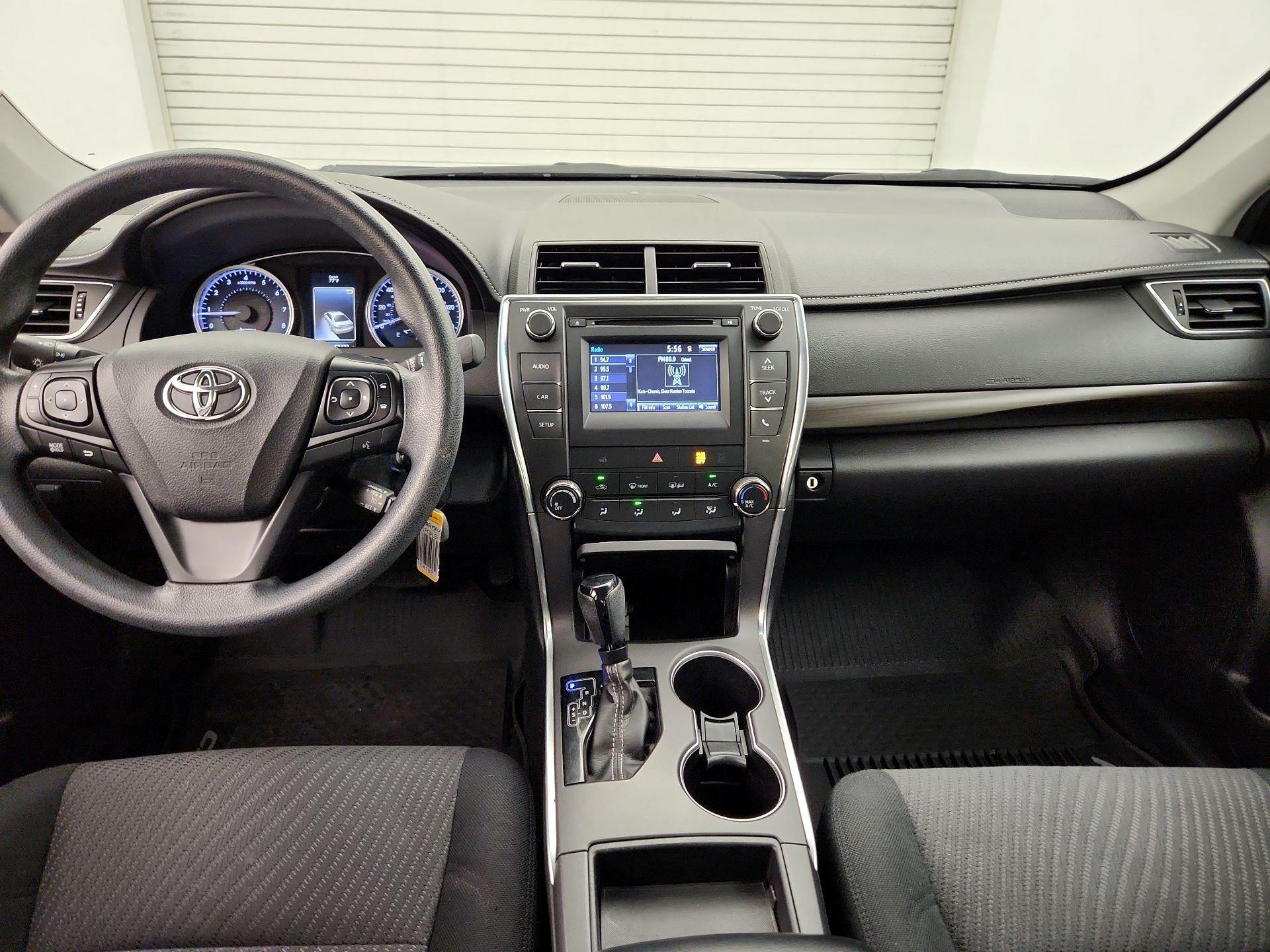 Thumbnail: 2017 Toyota Camry - 9