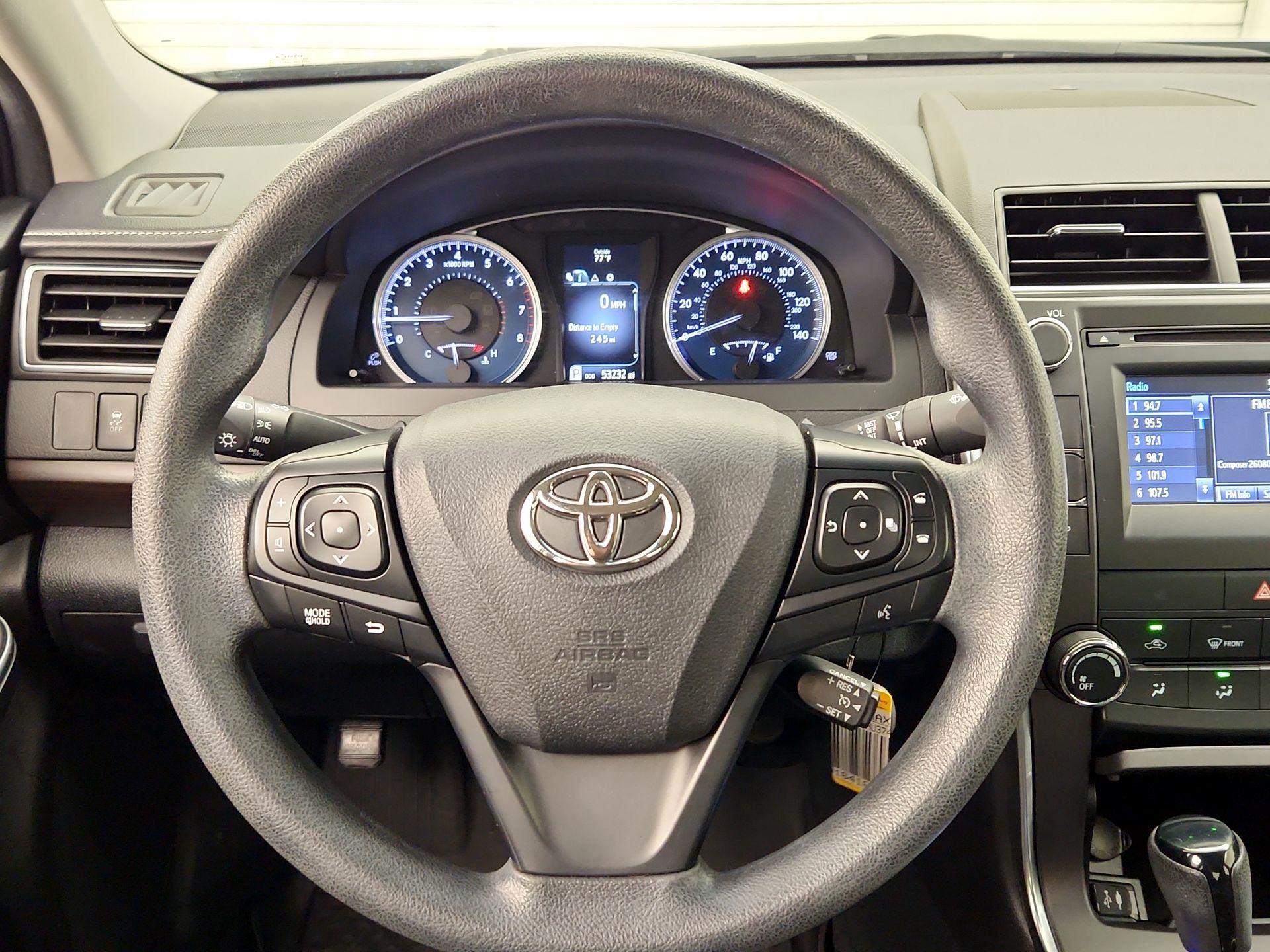 Thumbnail: 2017 Toyota Camry - 10