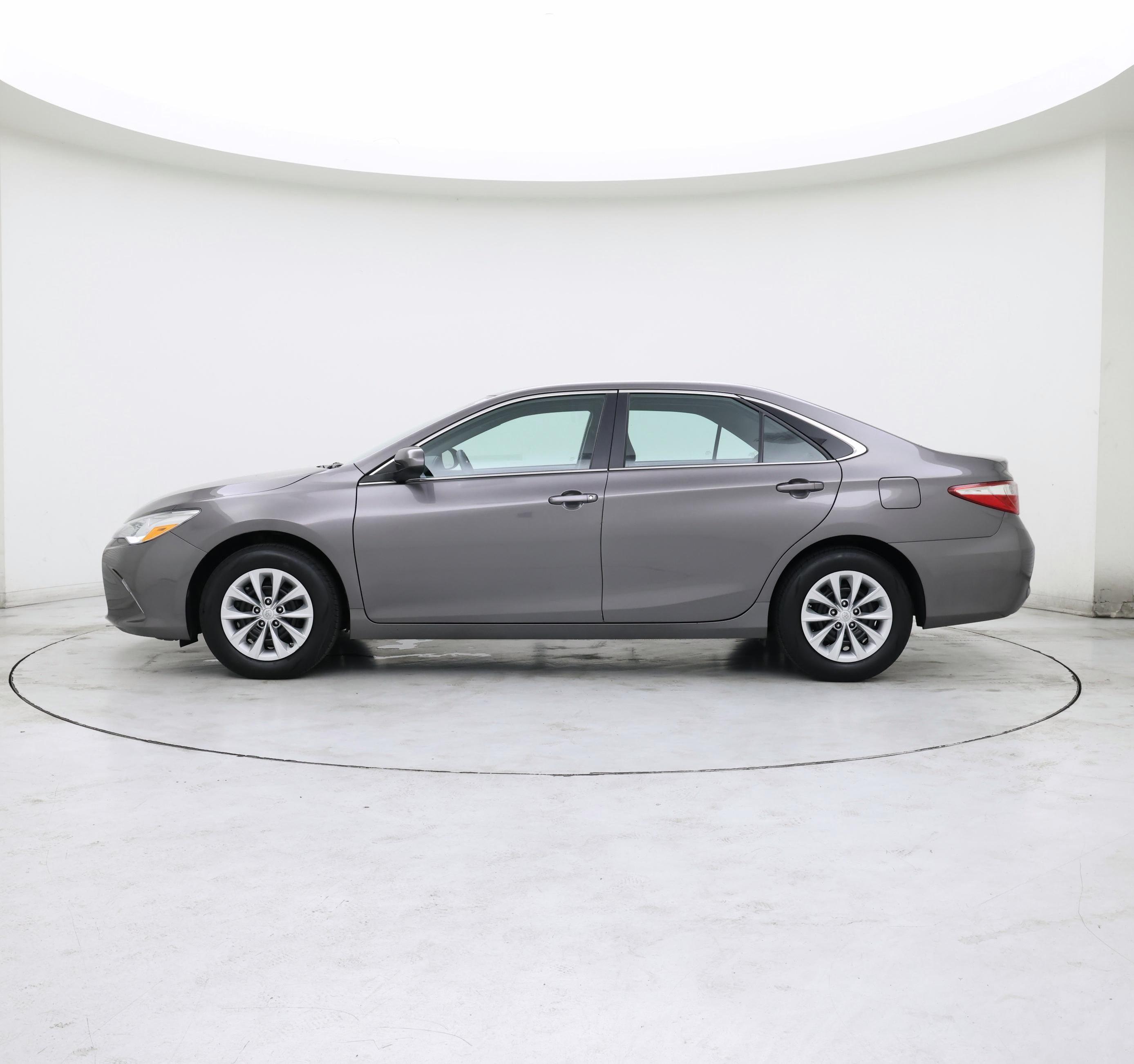 Thumbnail: 2017 Toyota Camry - 3