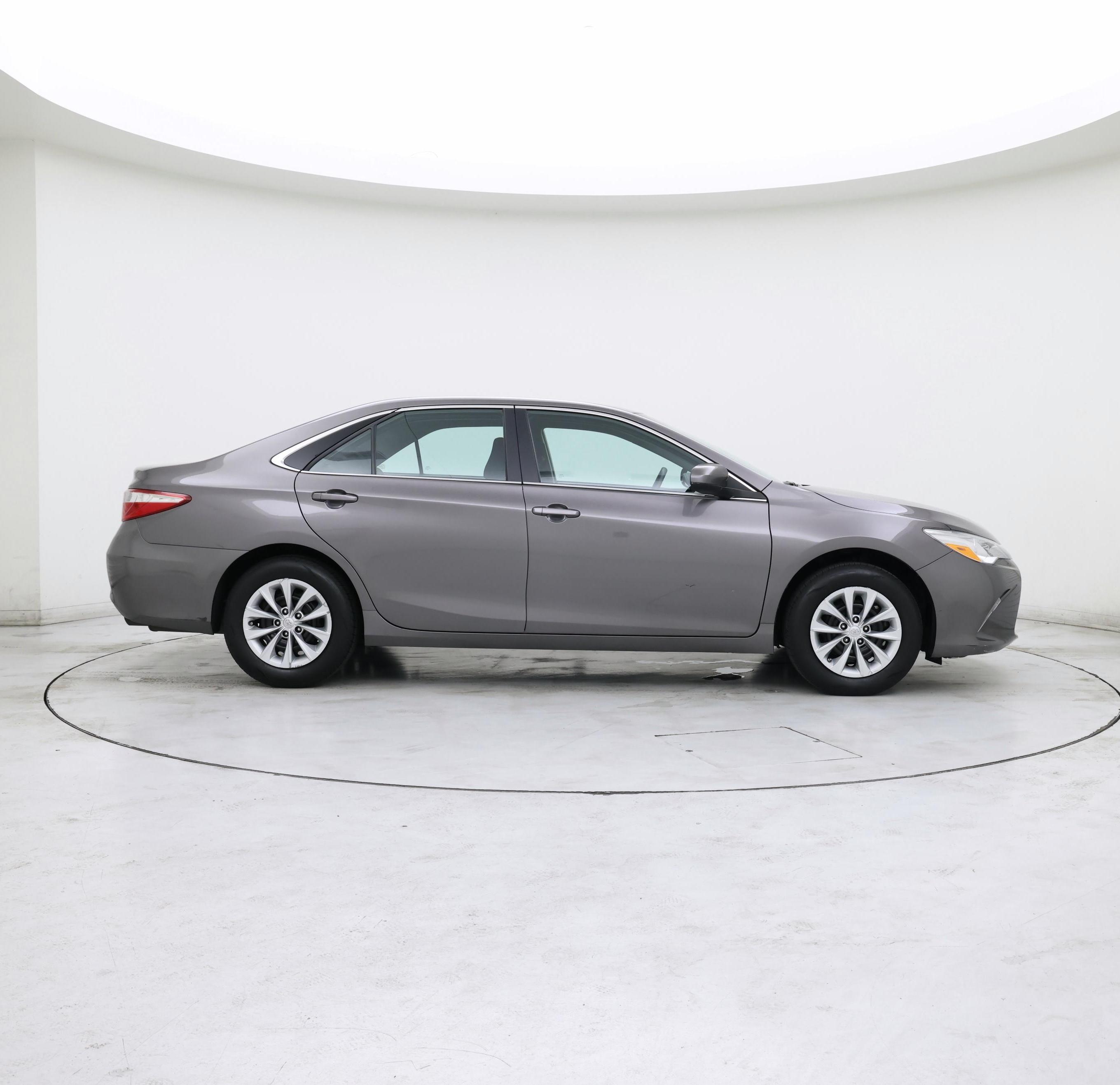 Thumbnail: 2017 Toyota Camry - 7