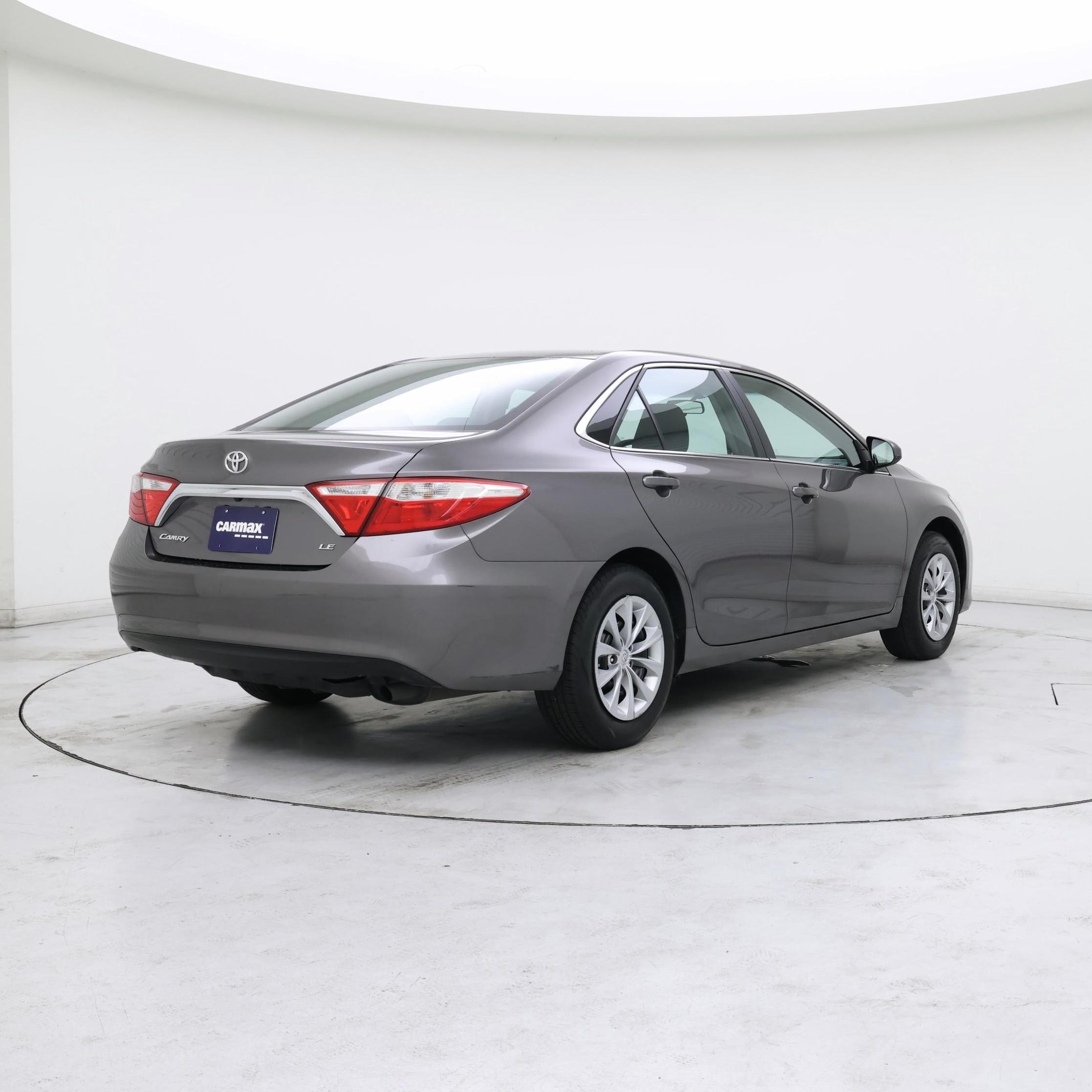 Thumbnail: 2017 Toyota Camry - 8