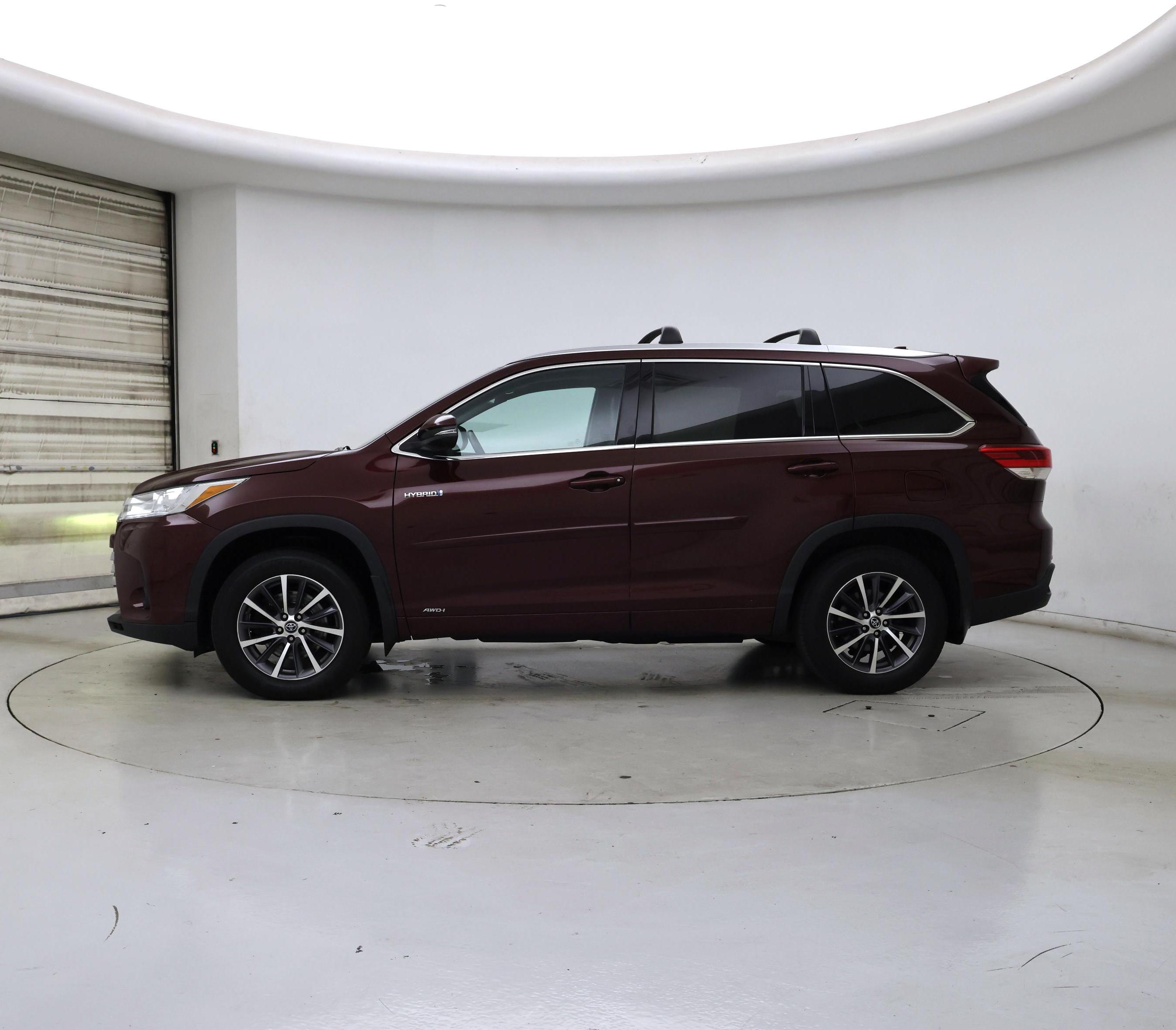 Thumbnail: 2017 Toyota Highlander - 3